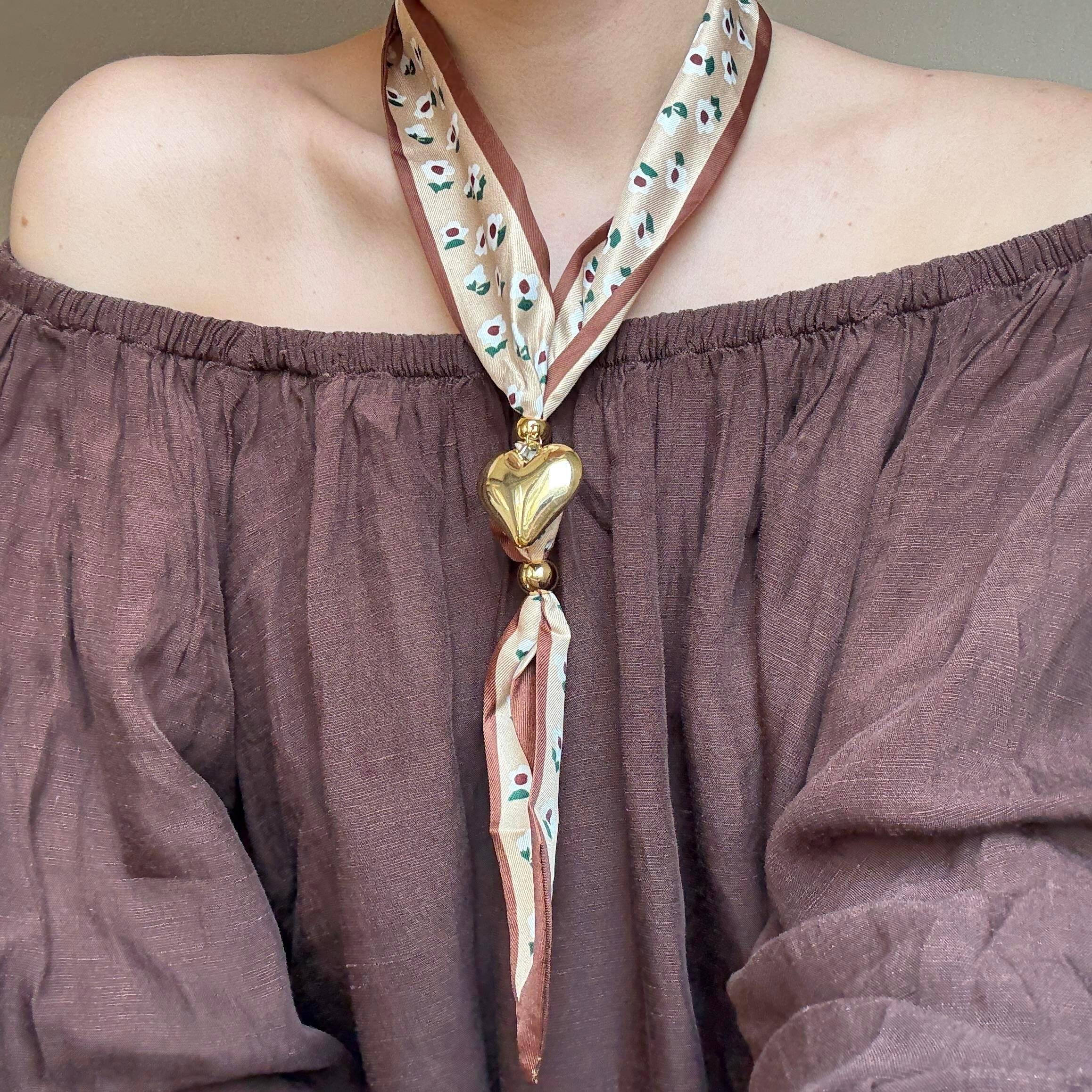 Çelik Fular Kalp Asansör Kolye