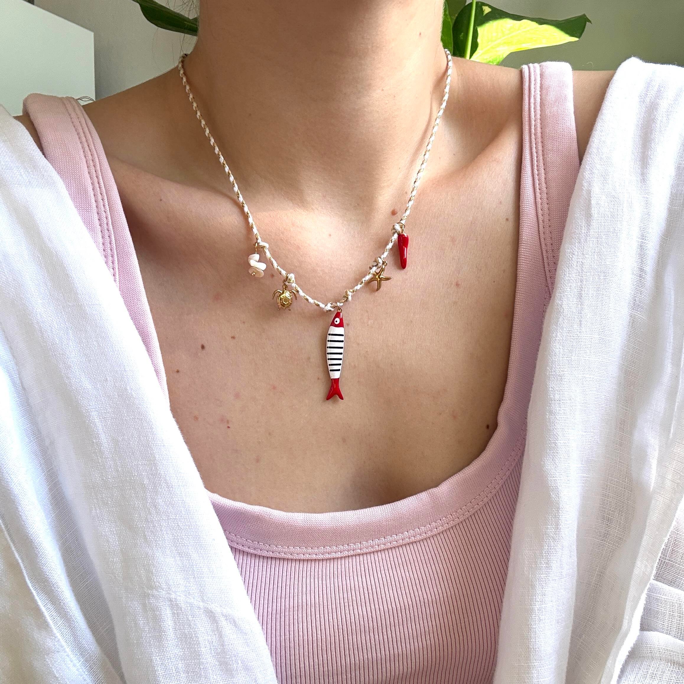 Çelik İpli Çizgili Balık Charm Kolye