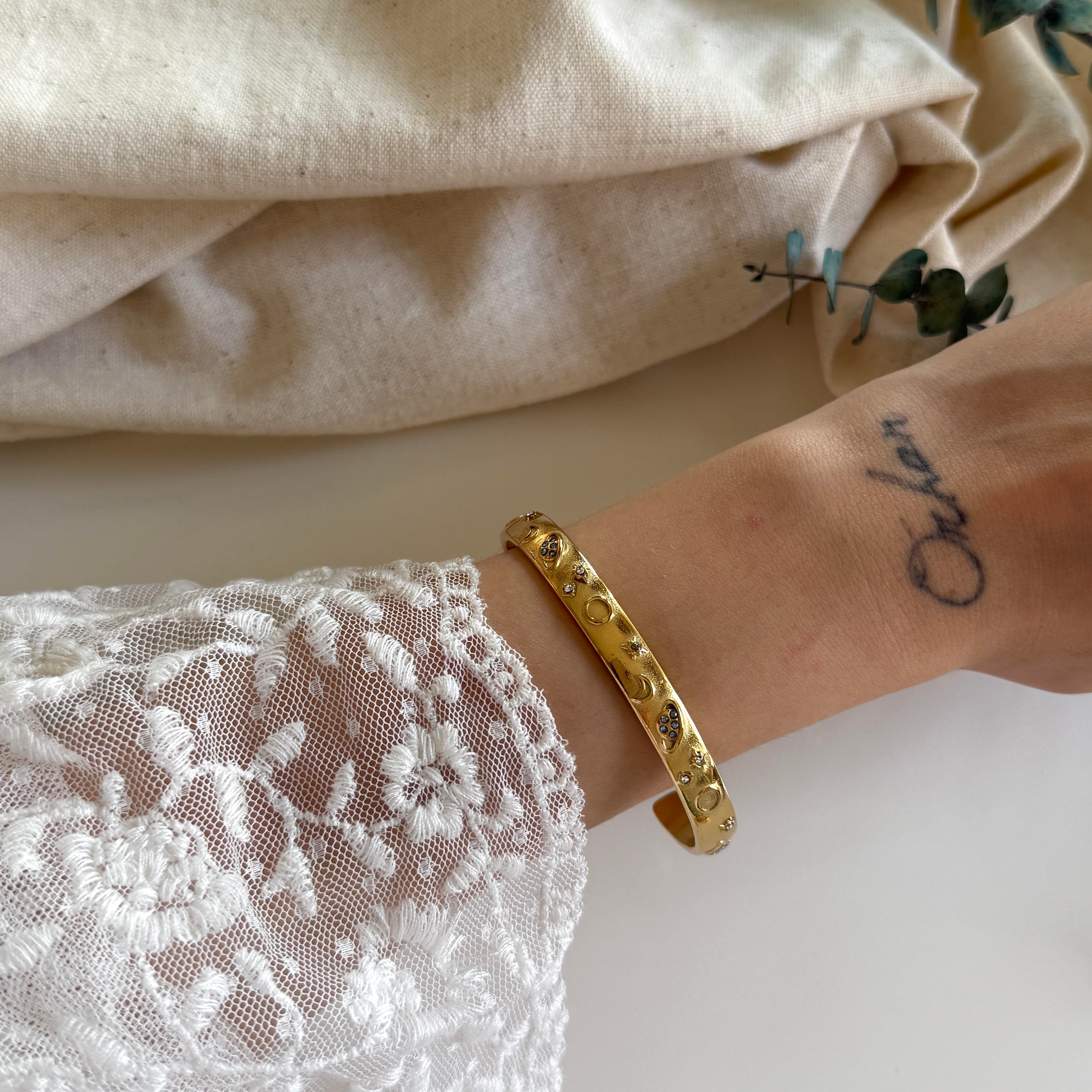 Çelik Mavi Taşlı Gezegen Bilezik