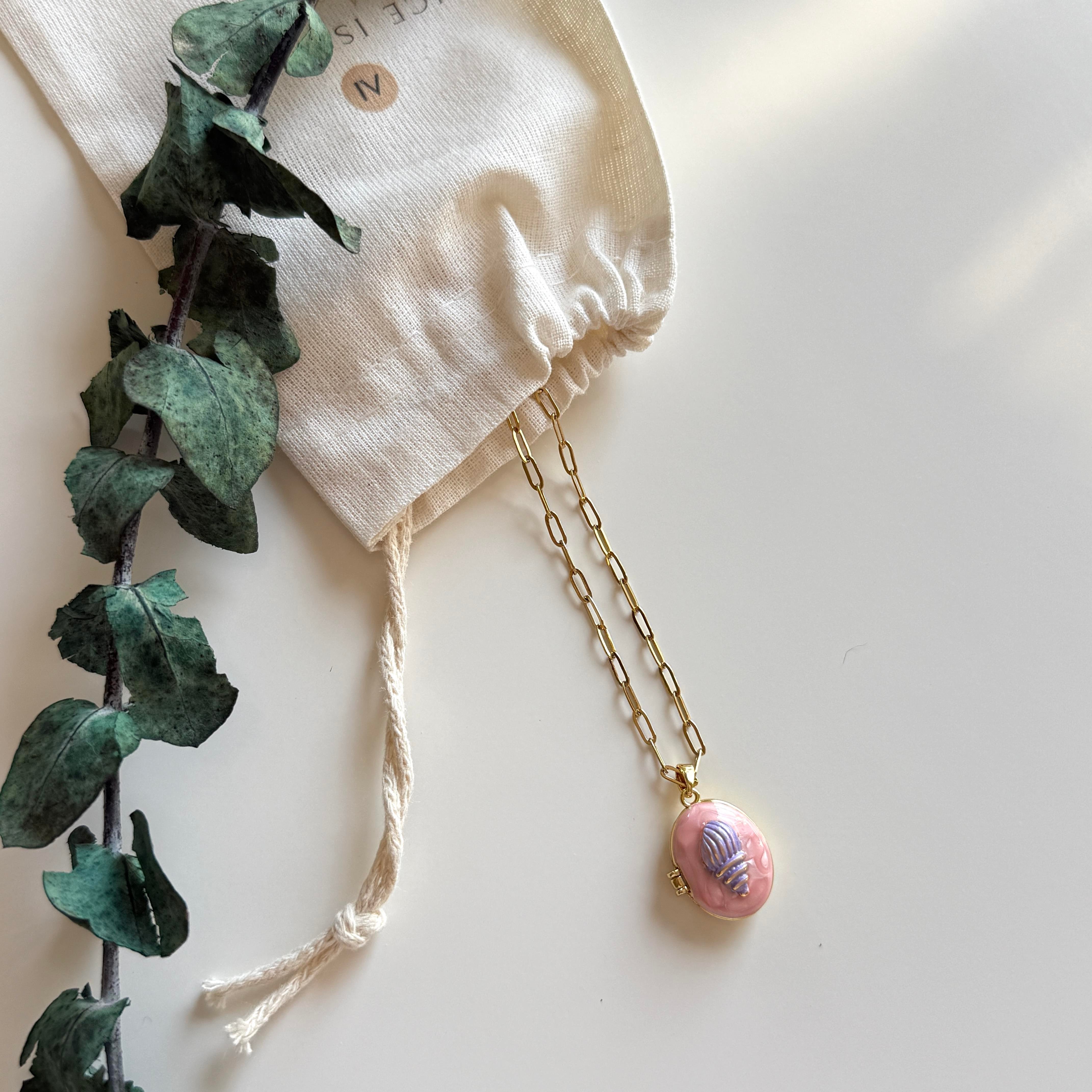 Çelik Pembe İstiridye Kapaklı Kolye