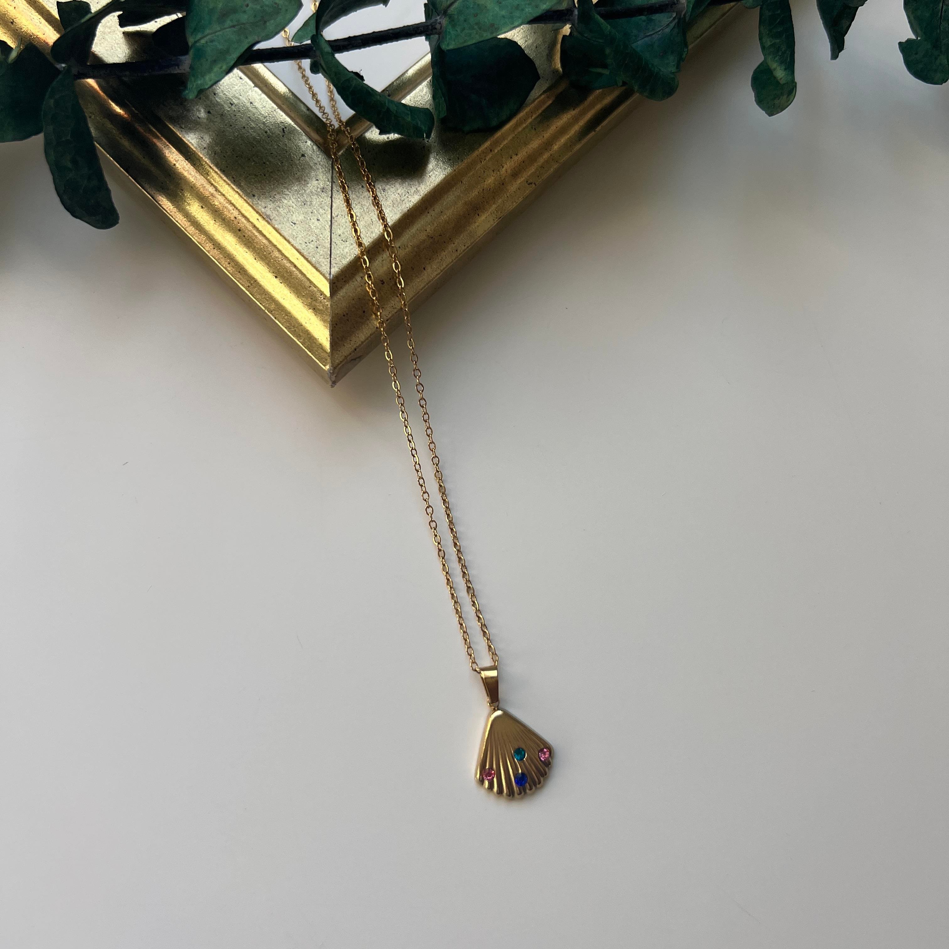 Çelik Renkli Taşlı Deniz Kabuğu Kolye