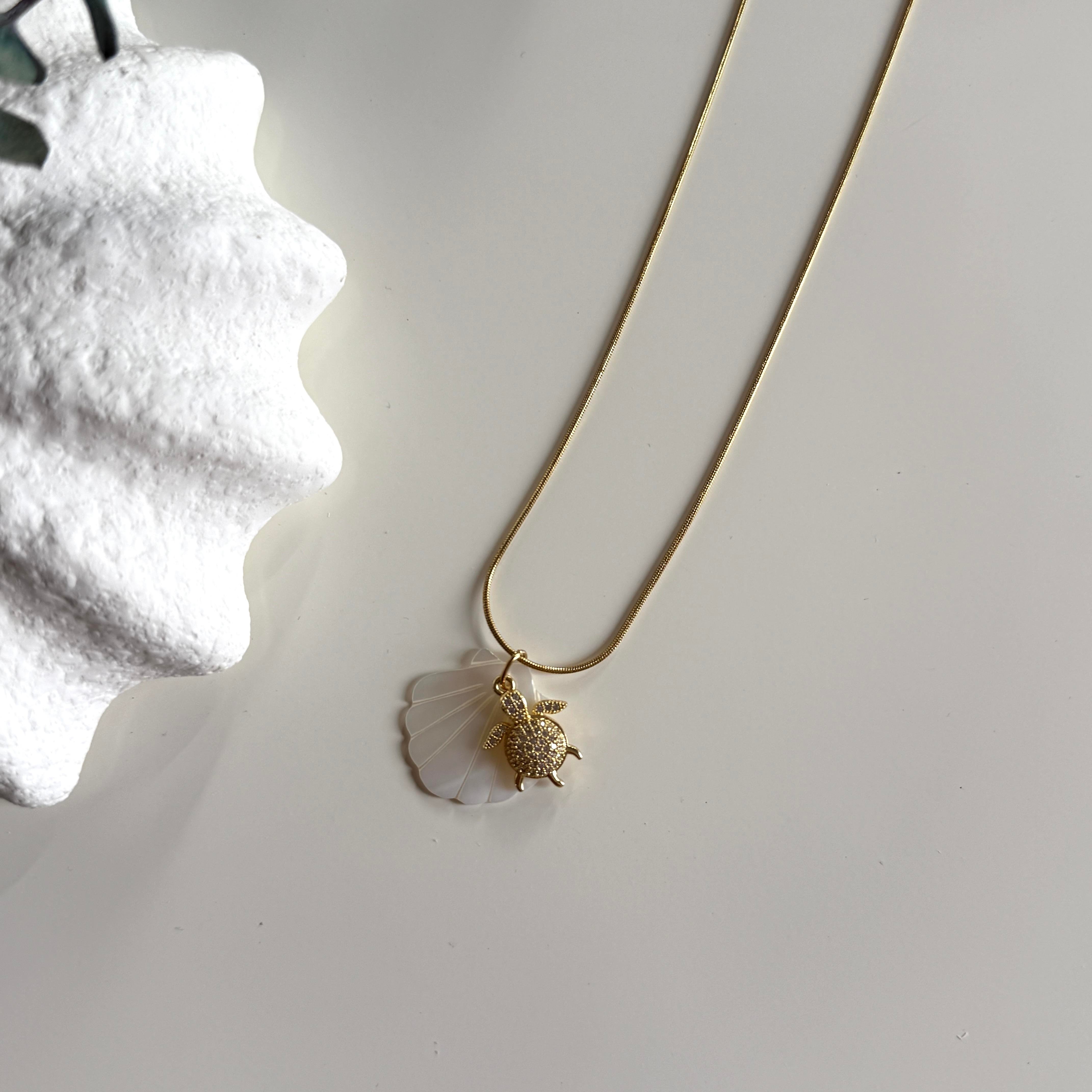 Çelik Sedefli Kaplumbağa Kolye