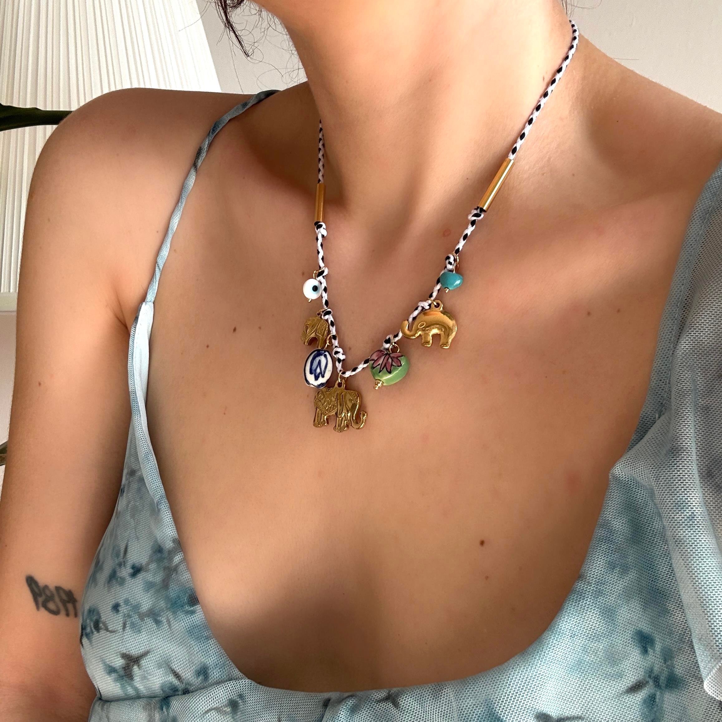 Çelik Seramik Çiçek&Fil Charmlı Kolye