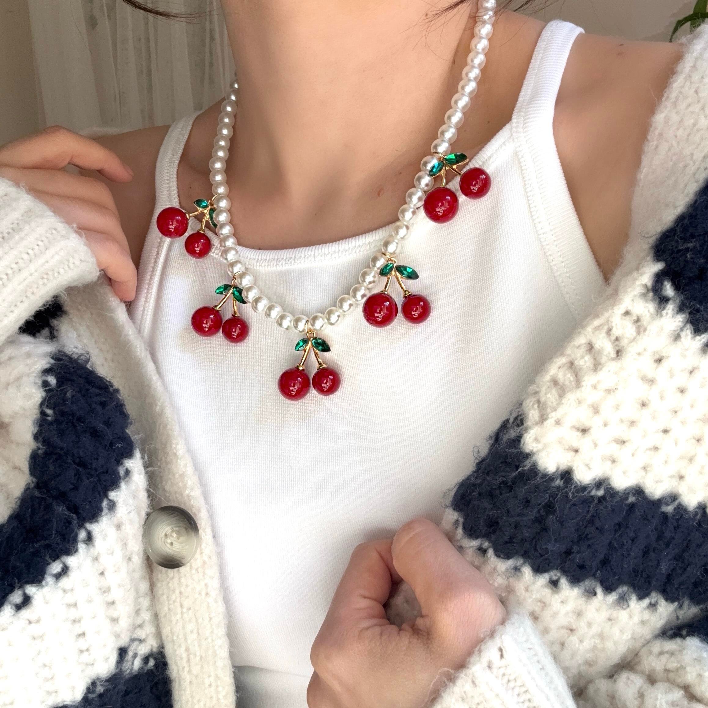 Cherry Kolye