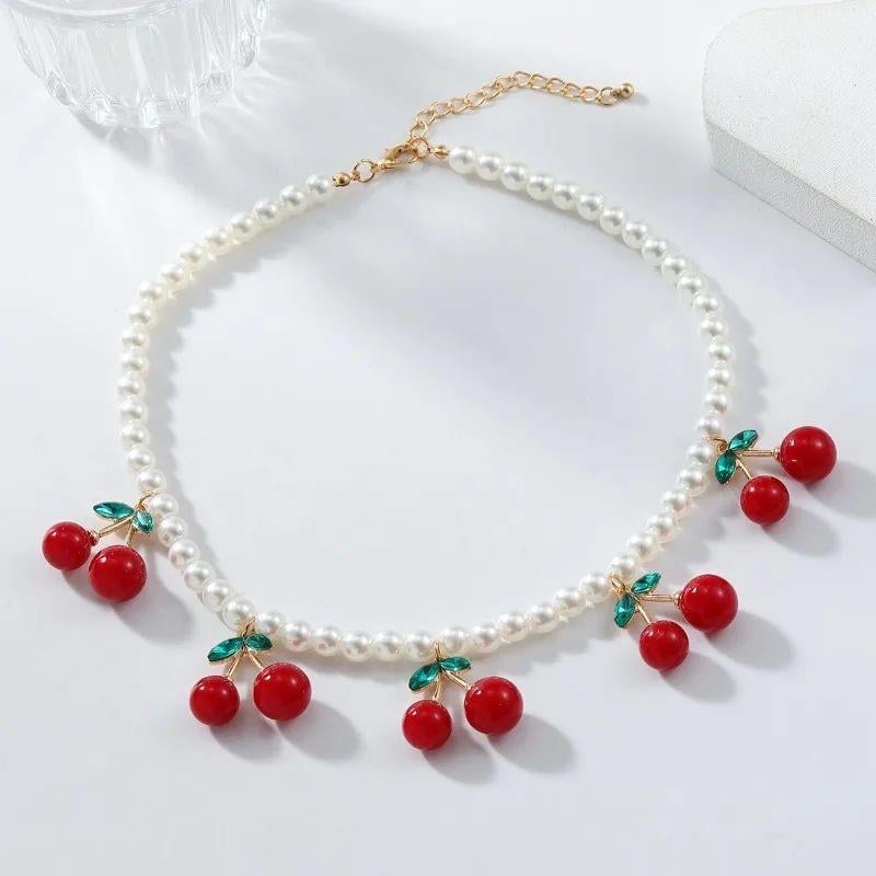 Cherry Kolye