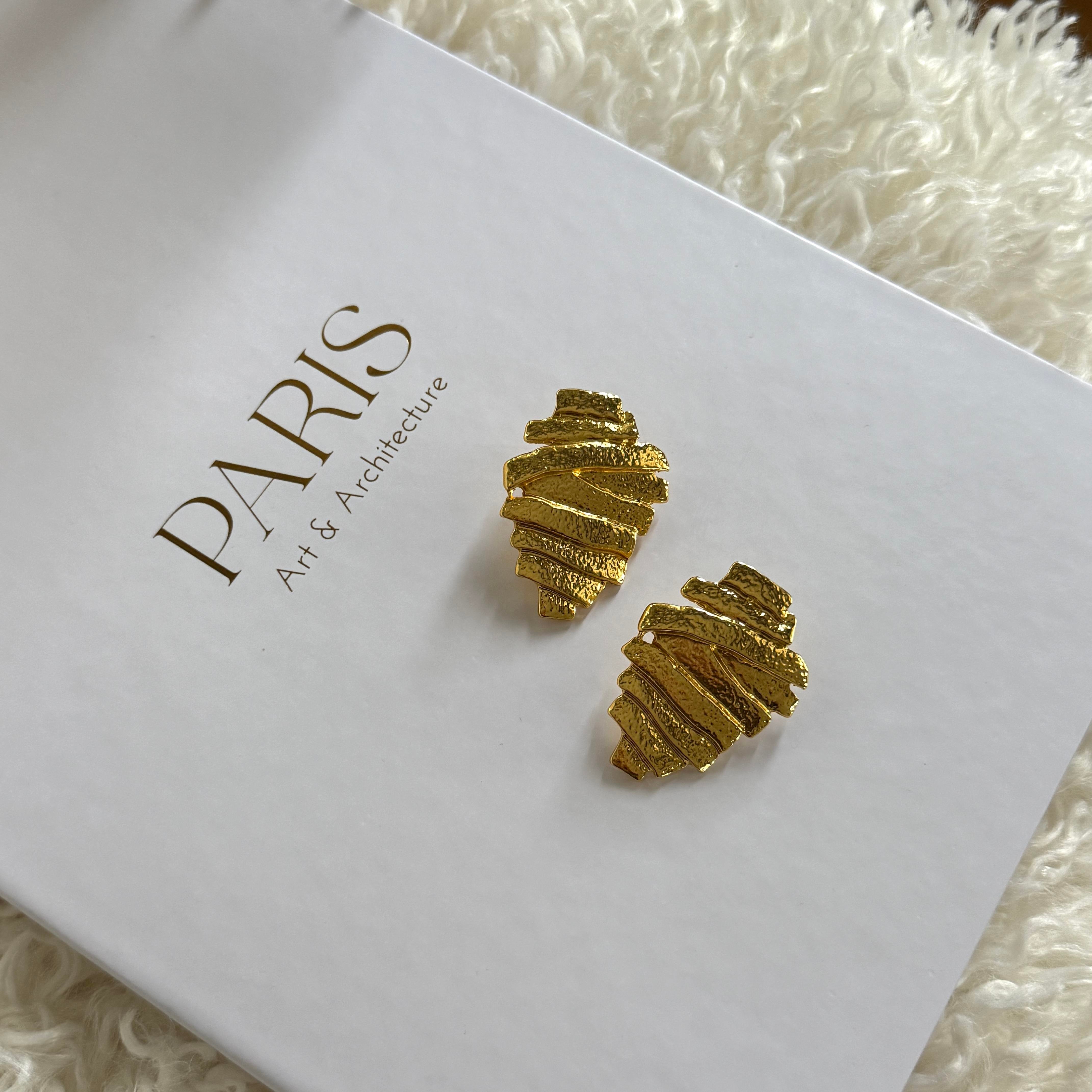 Dokulu Tasarım Küpe