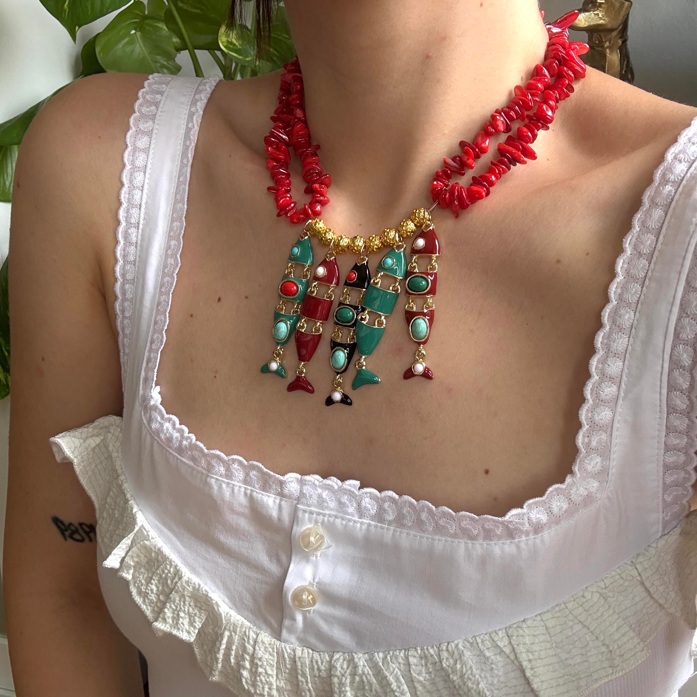 Etnik Mineli Balık Charm Kolye