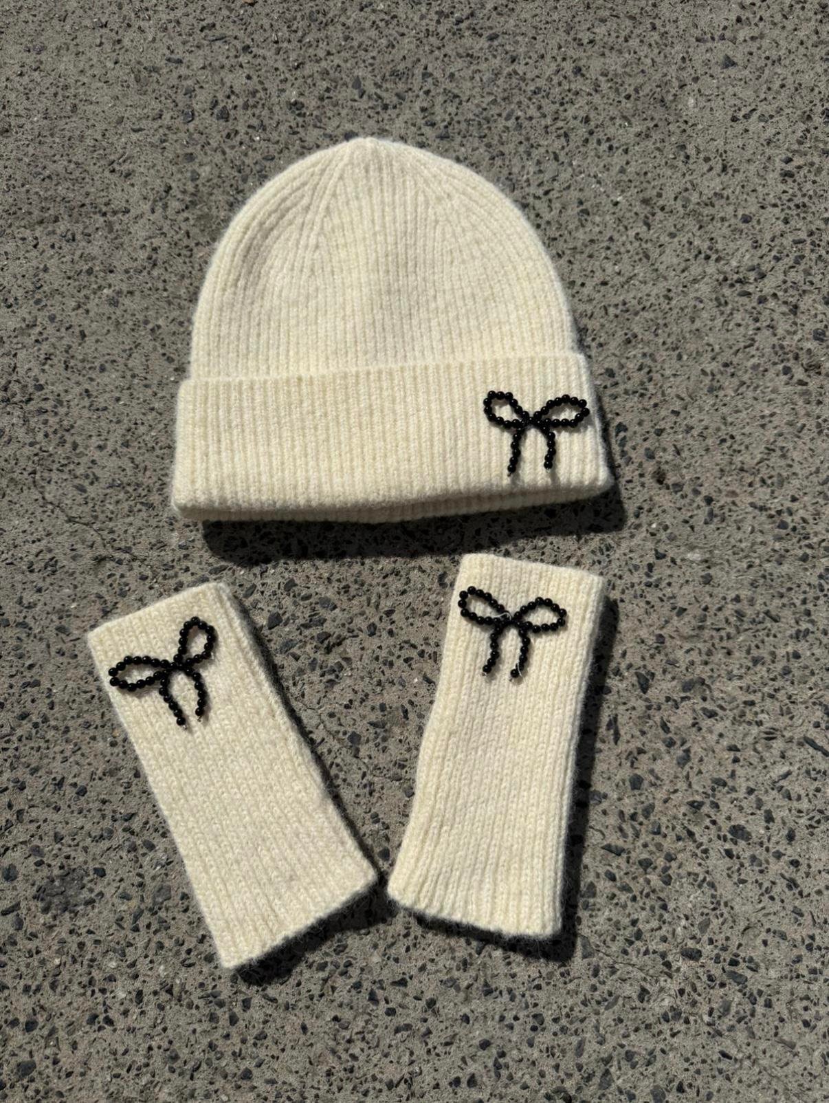 Fiyonklu Bere&Eldiven Takım