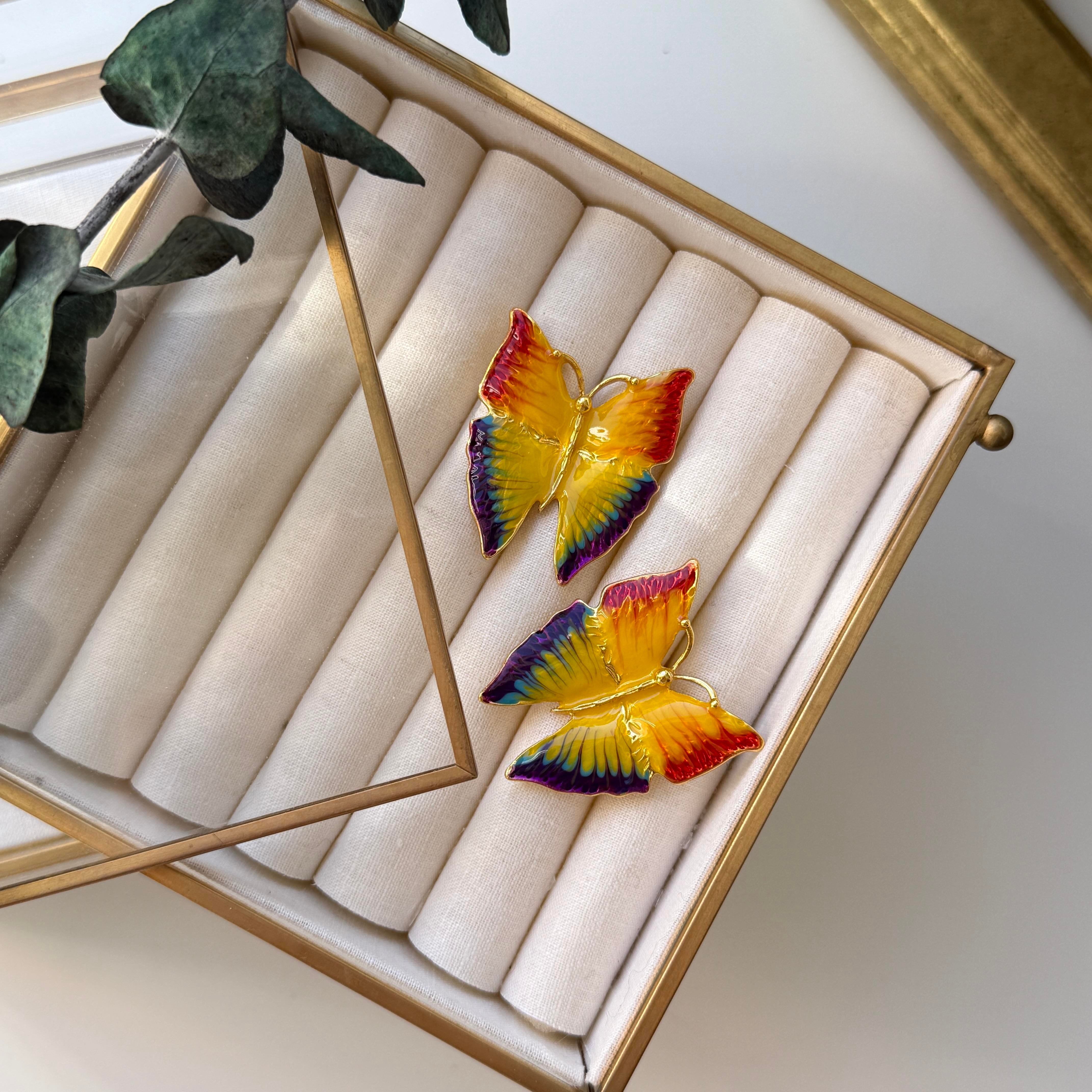 Gökkuşağı Kelebek Küpe