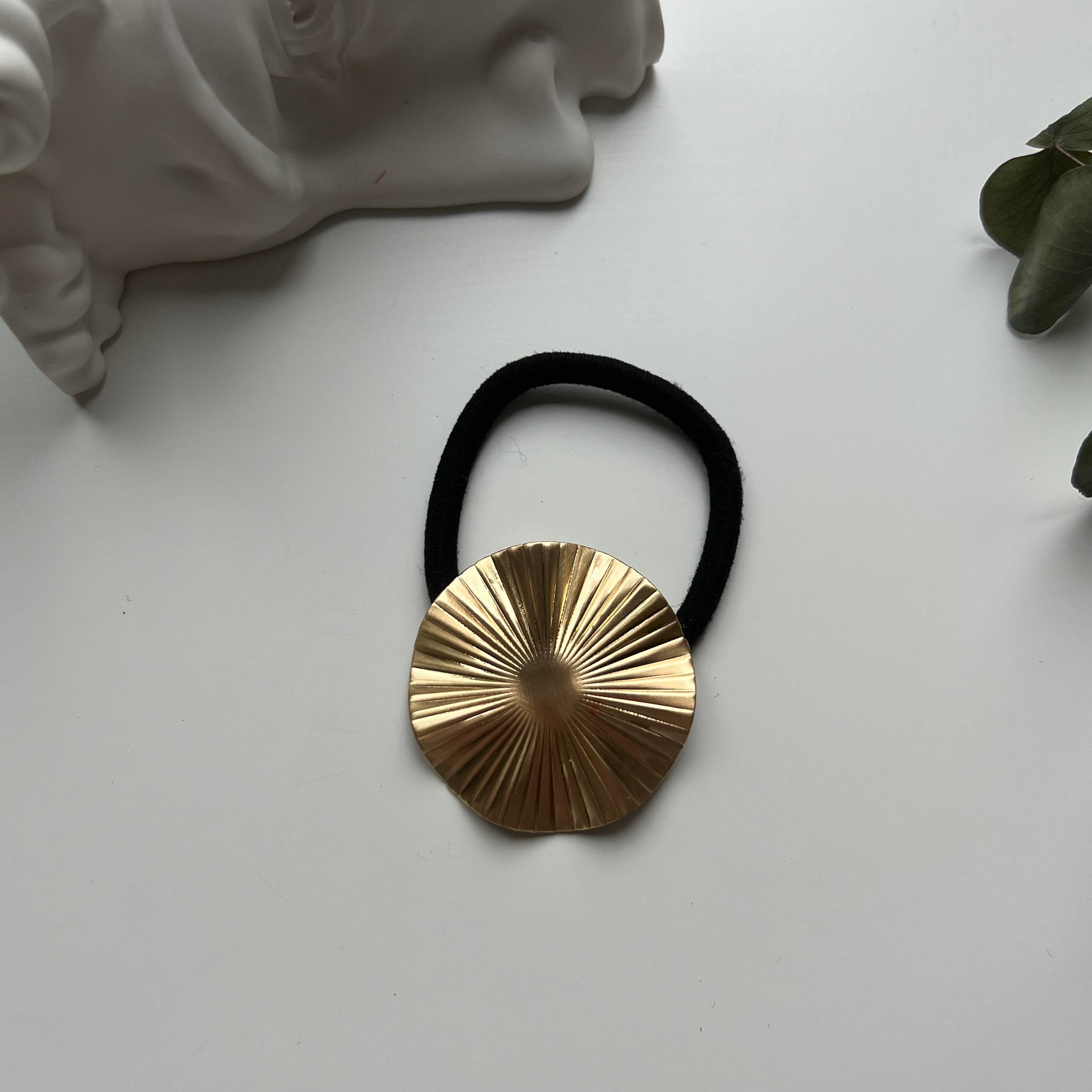 Gold Dalgalı Plaka Lastik Toka