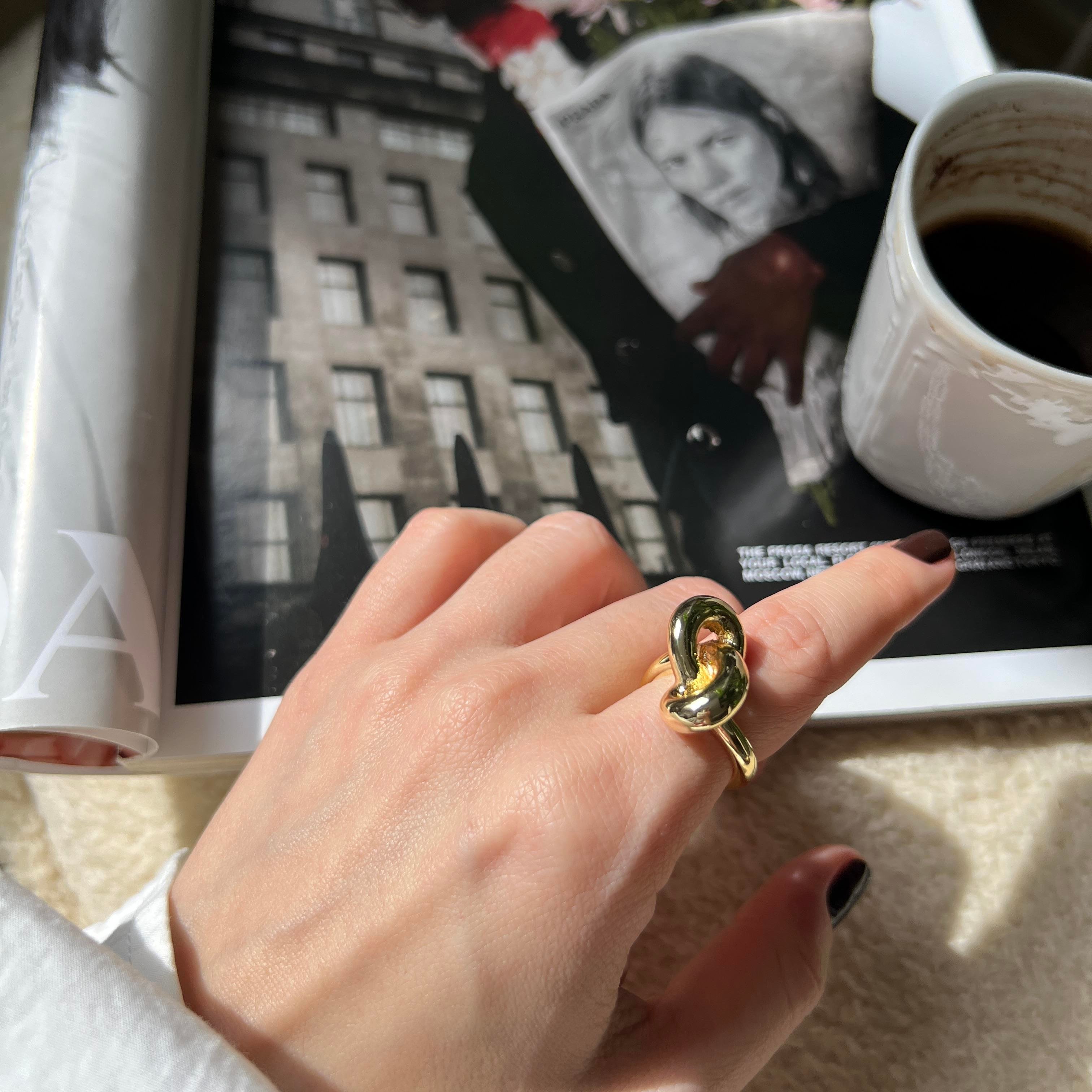 Gold Düğüm Yüzük