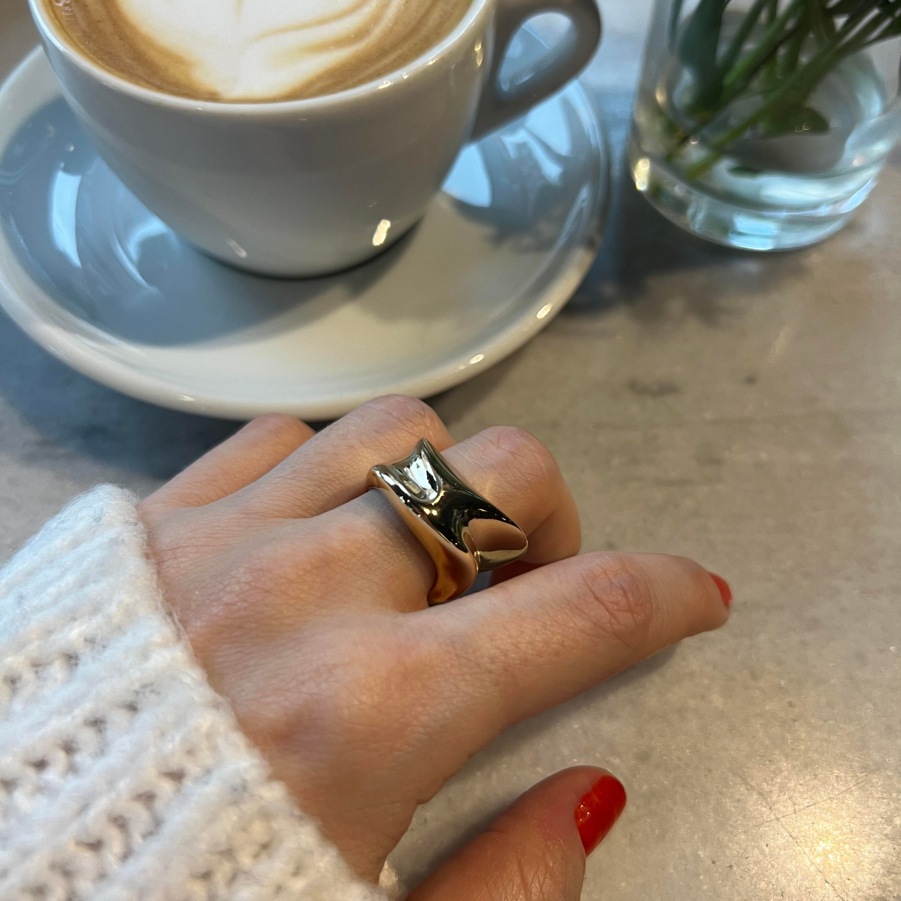 Gold Kalın Dalgalı Yüzük