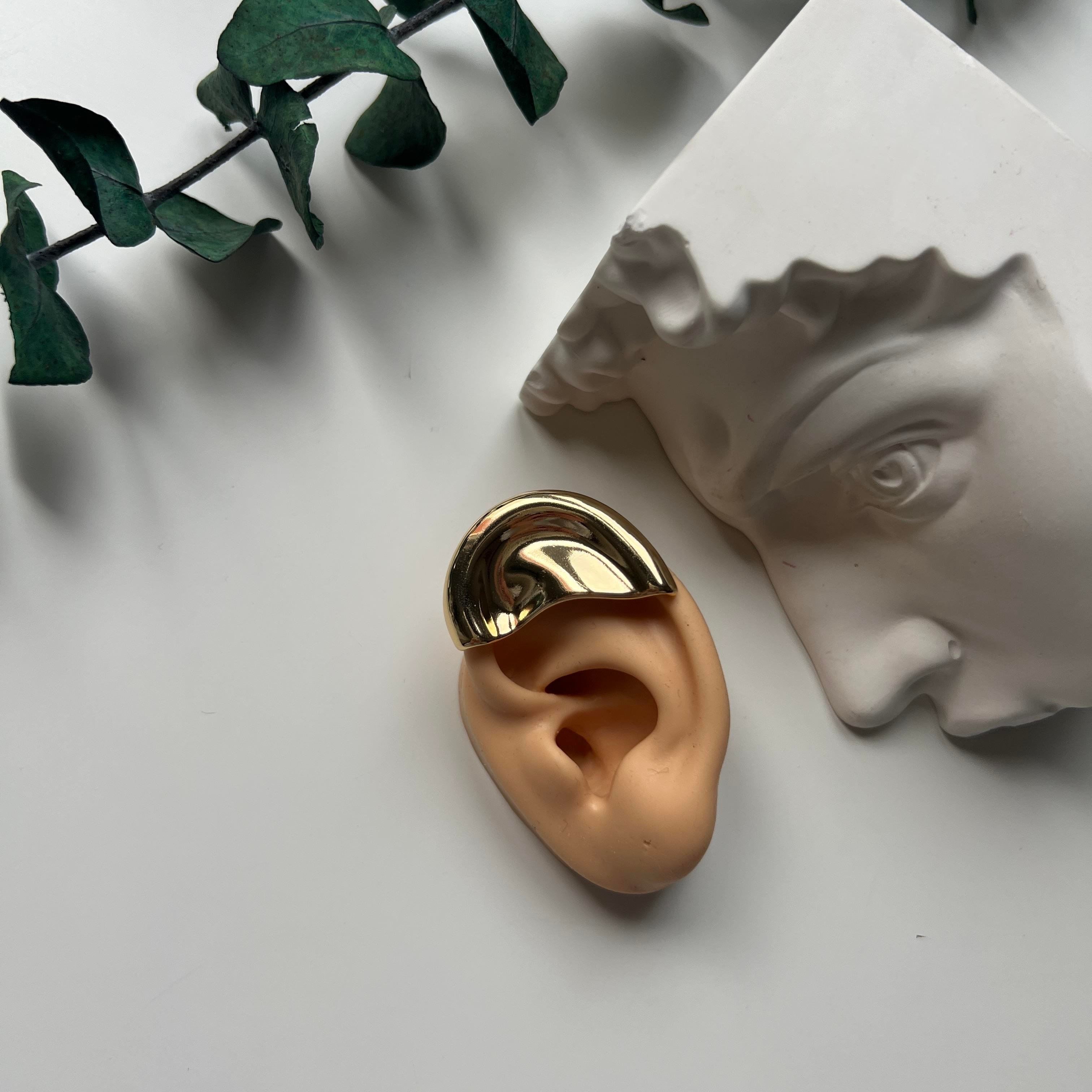 Gold Oreille Earcuff