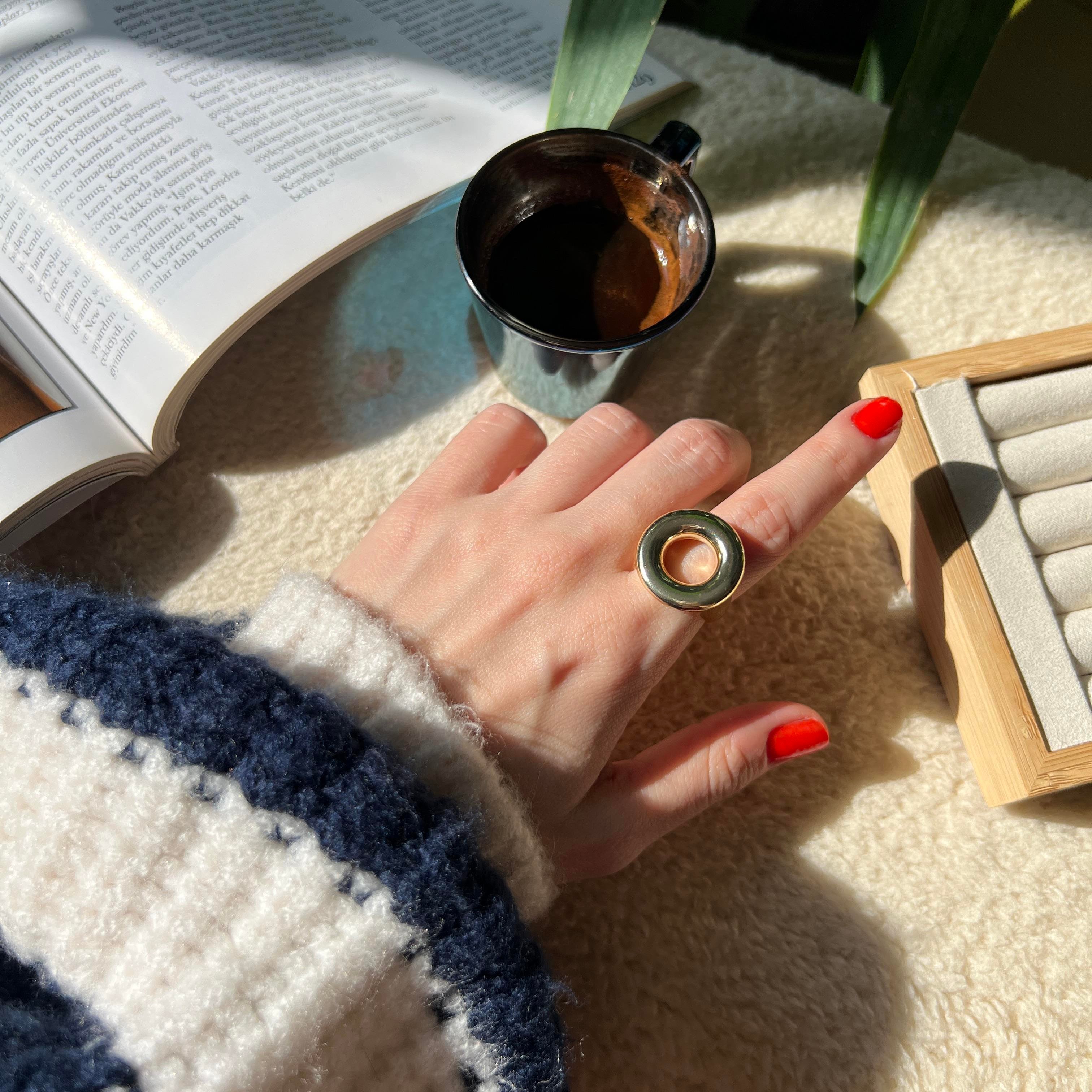 Gold Ortası Delik Yüzük