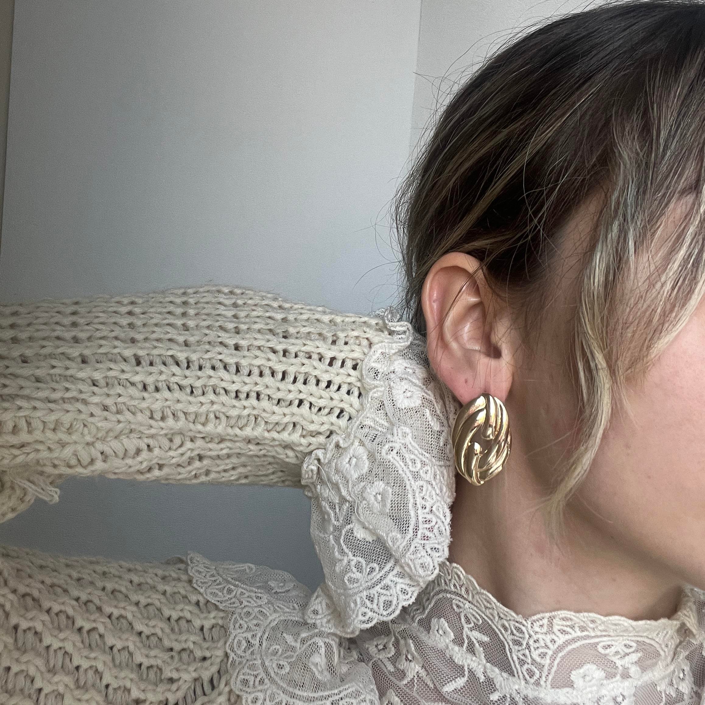 Gold Oval Vintage Küpe
