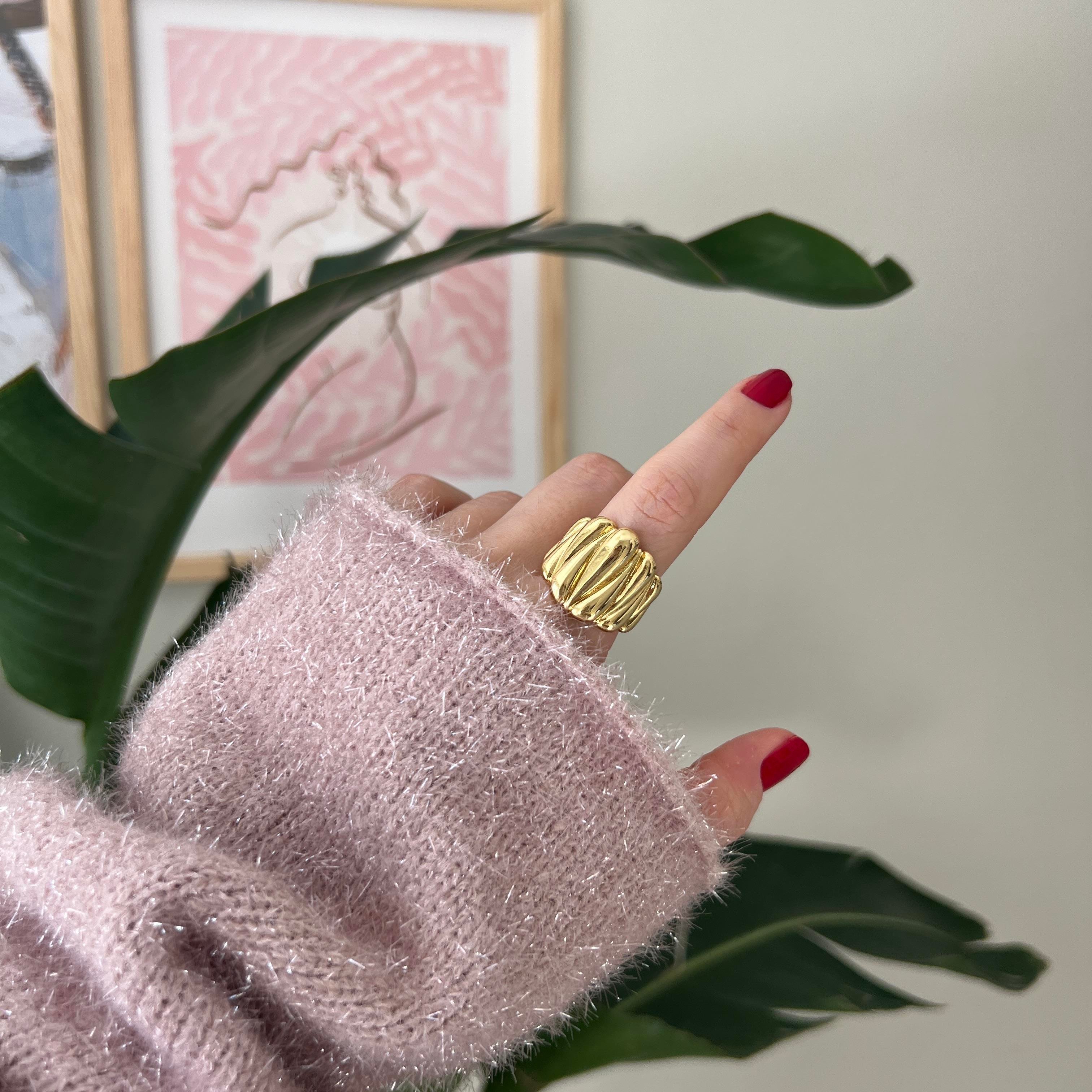 Gold Tasarım Bombe Yüzük