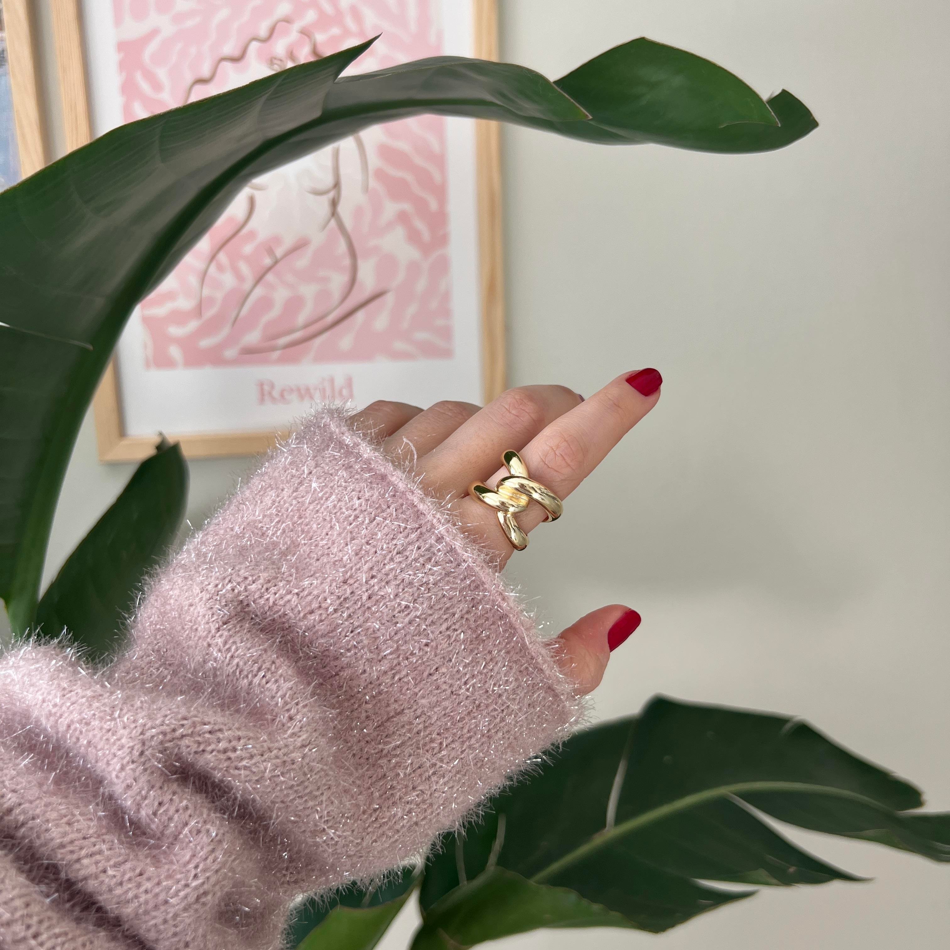 Gold Tasarım Düğüm Yüzük