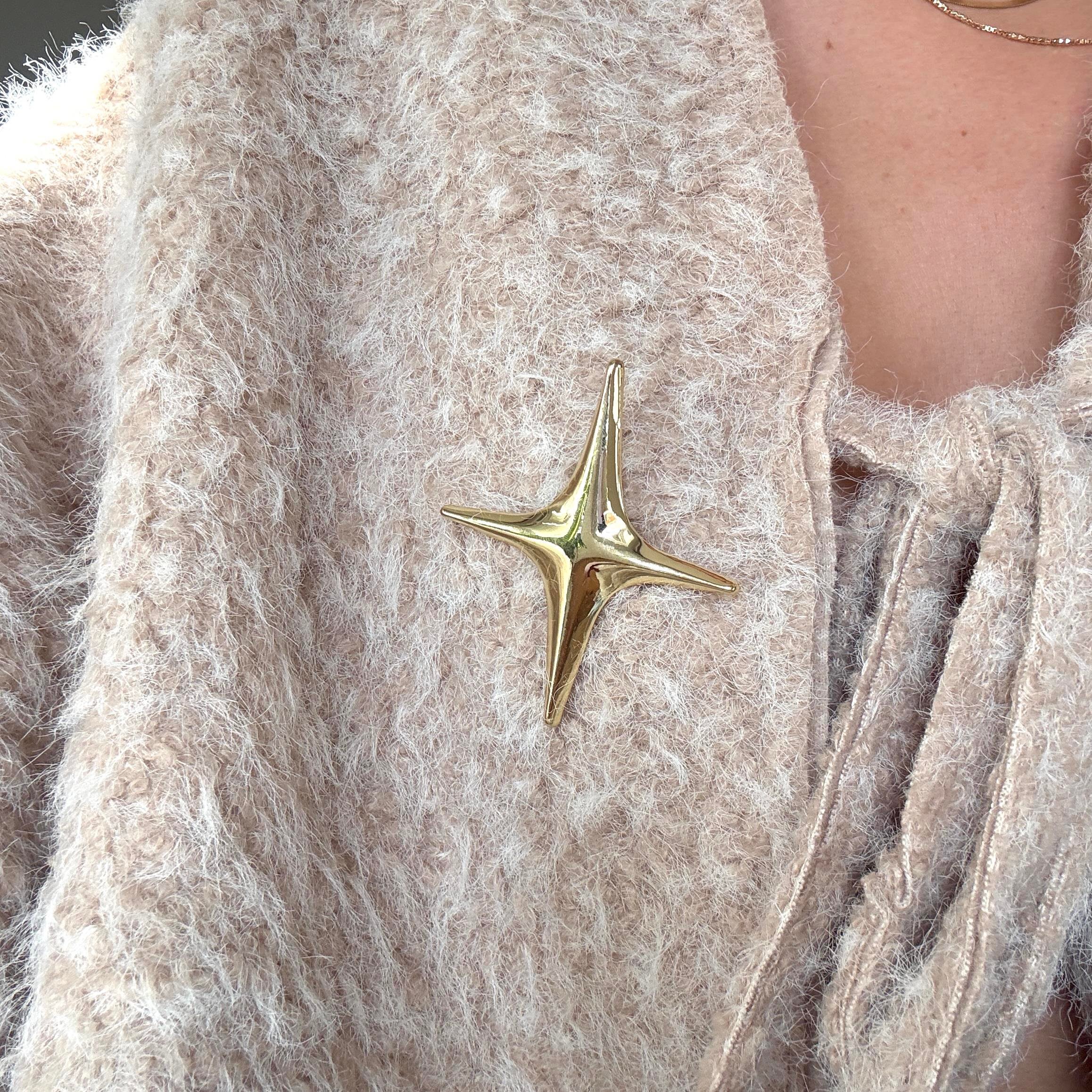 Gold Yıldız Broş