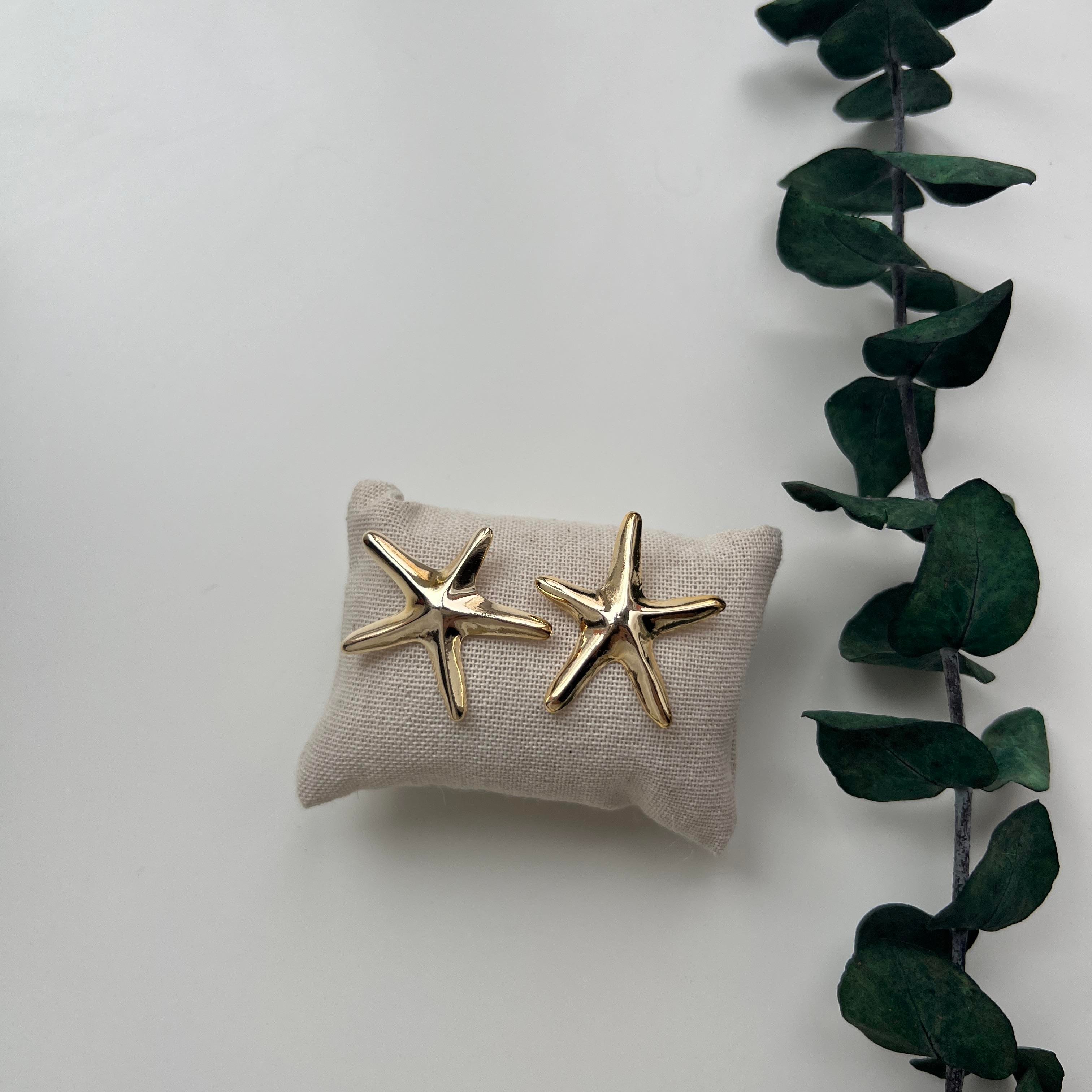 Gold Yıldız Küpe