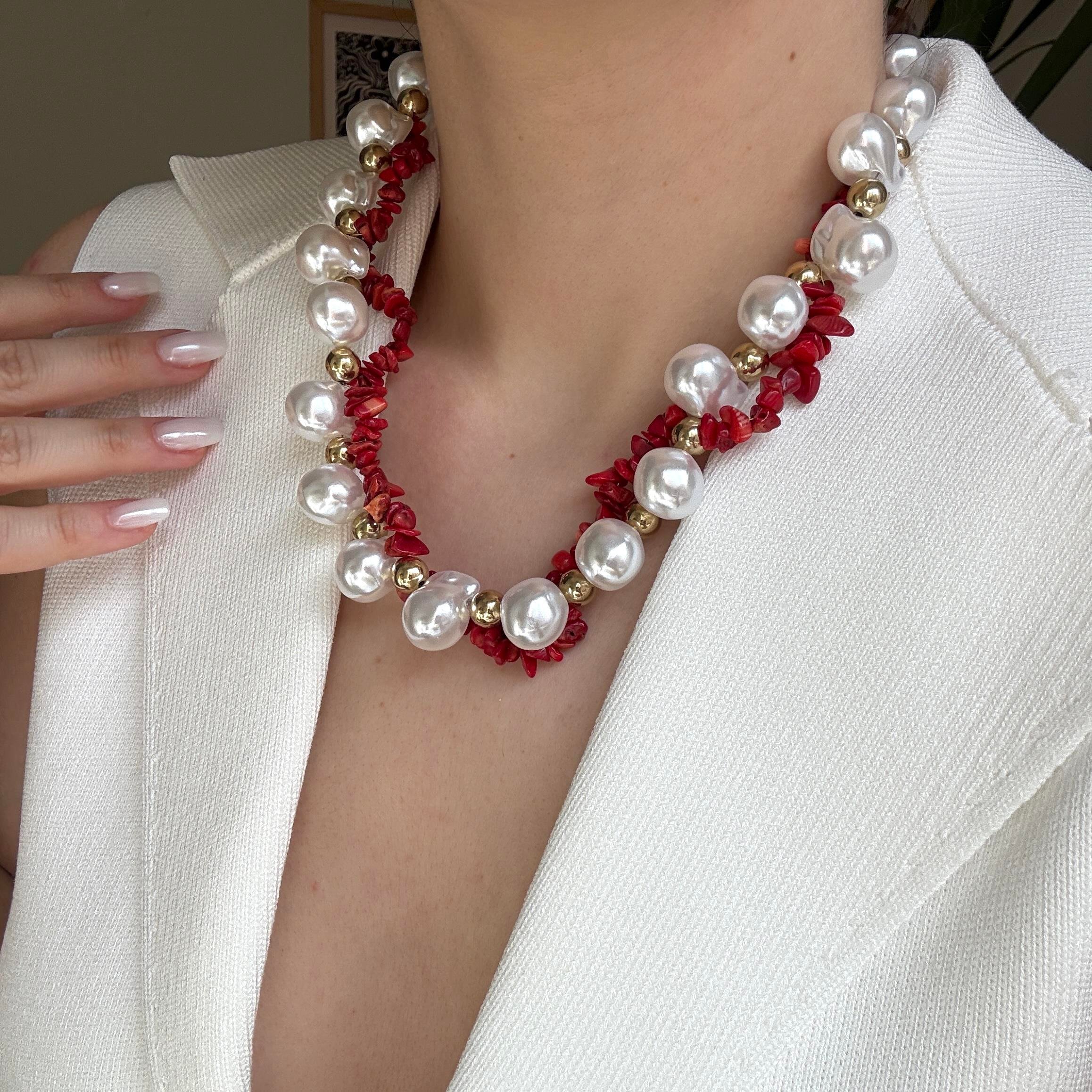 İncili Kırmızı Boncuklu Kolye