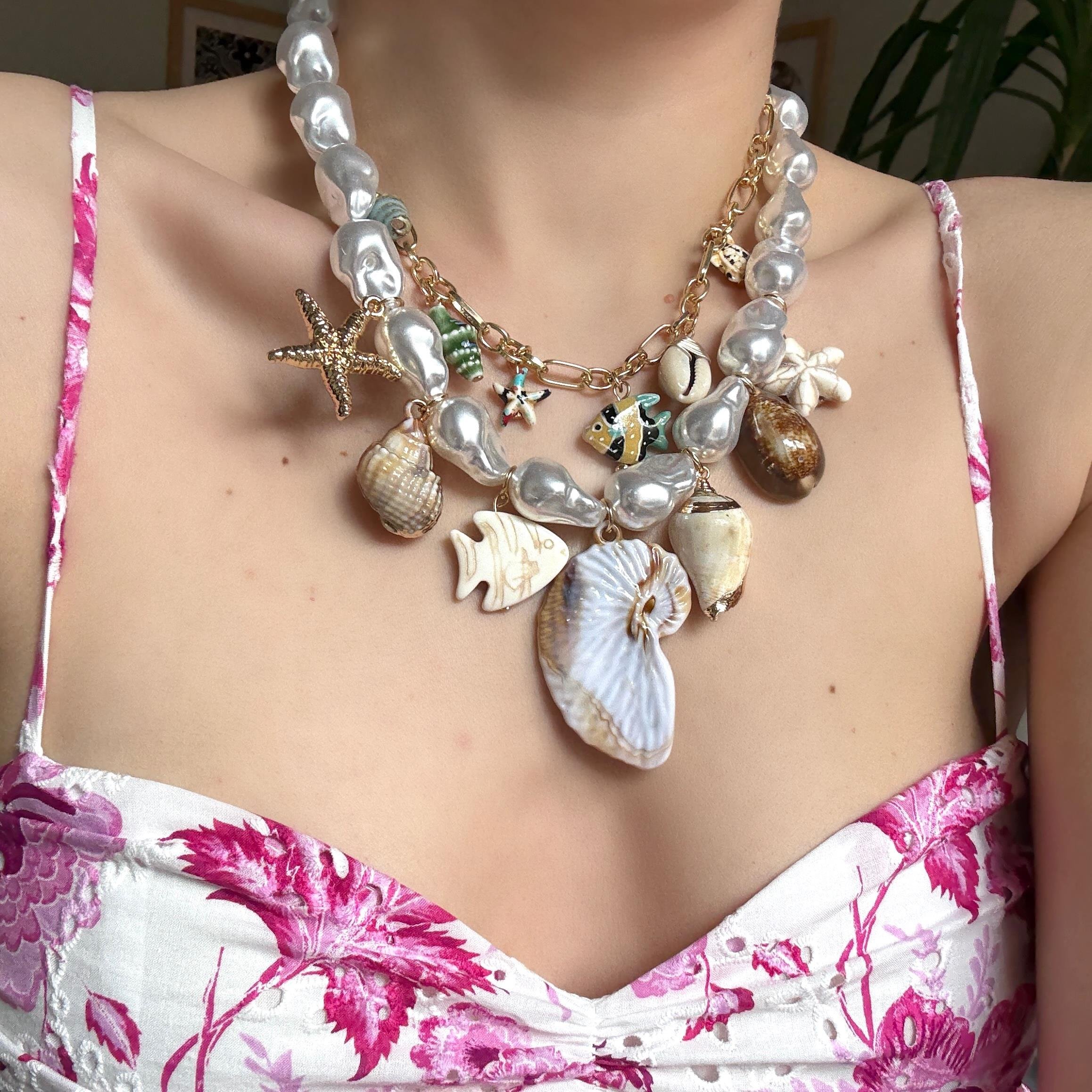 İncili Sea Charm Kolye