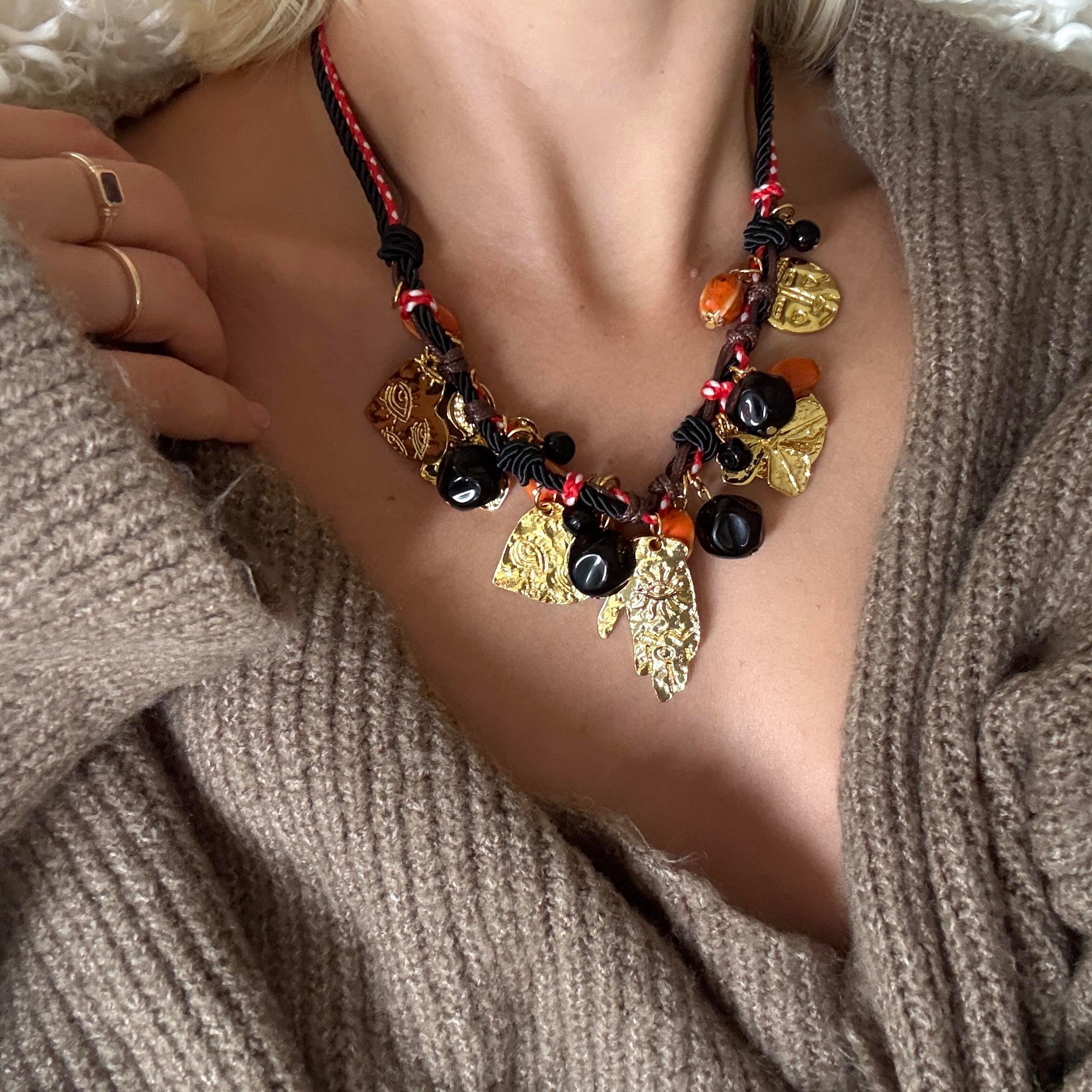 İpli Hamsa&Kalp Charmlı  Kolye