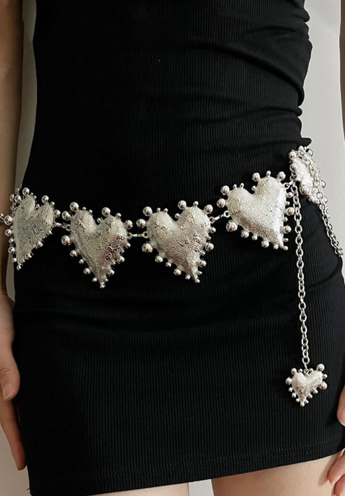 İşlemeli Kalp Bel Zinciri