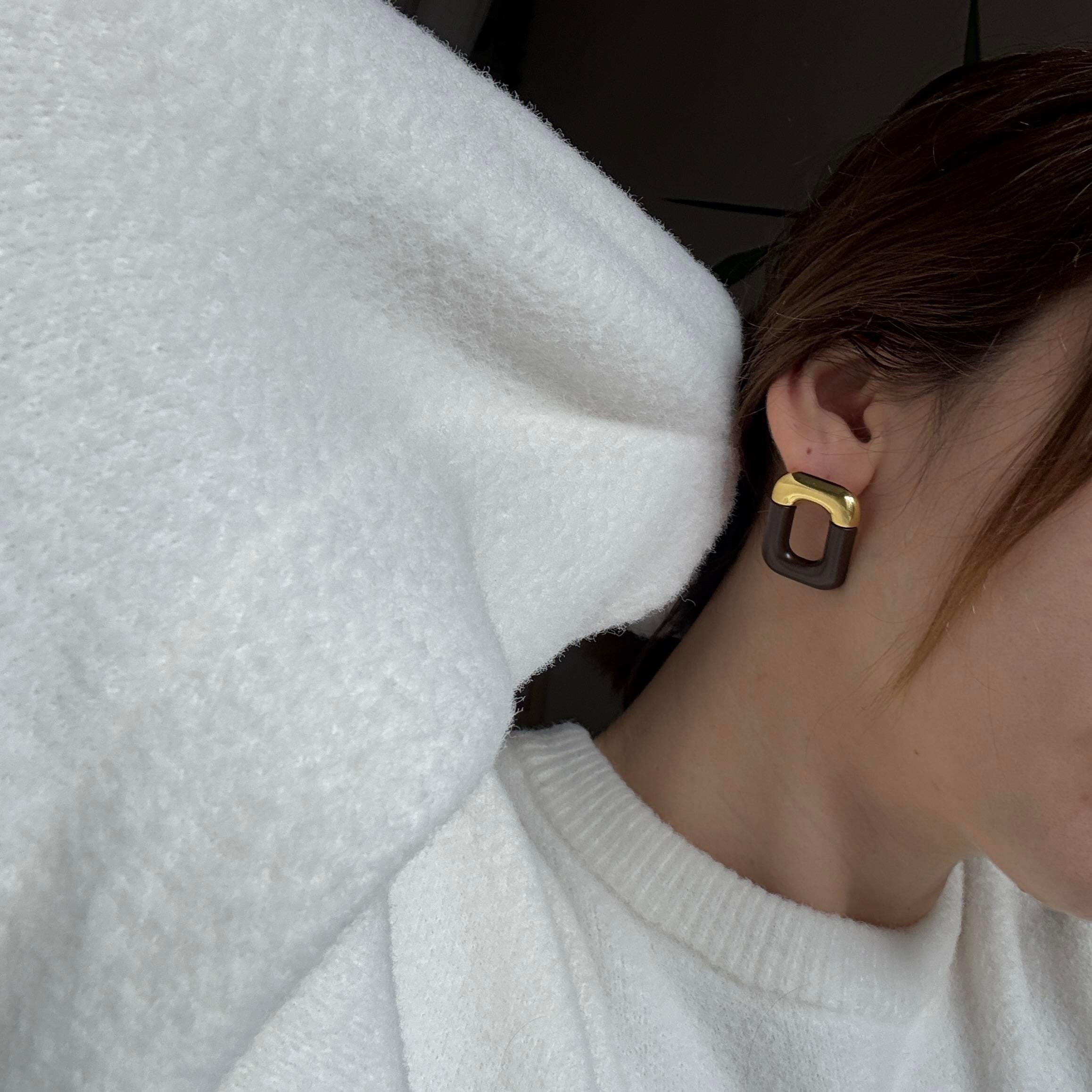 Kahve Gold Detay Küpe