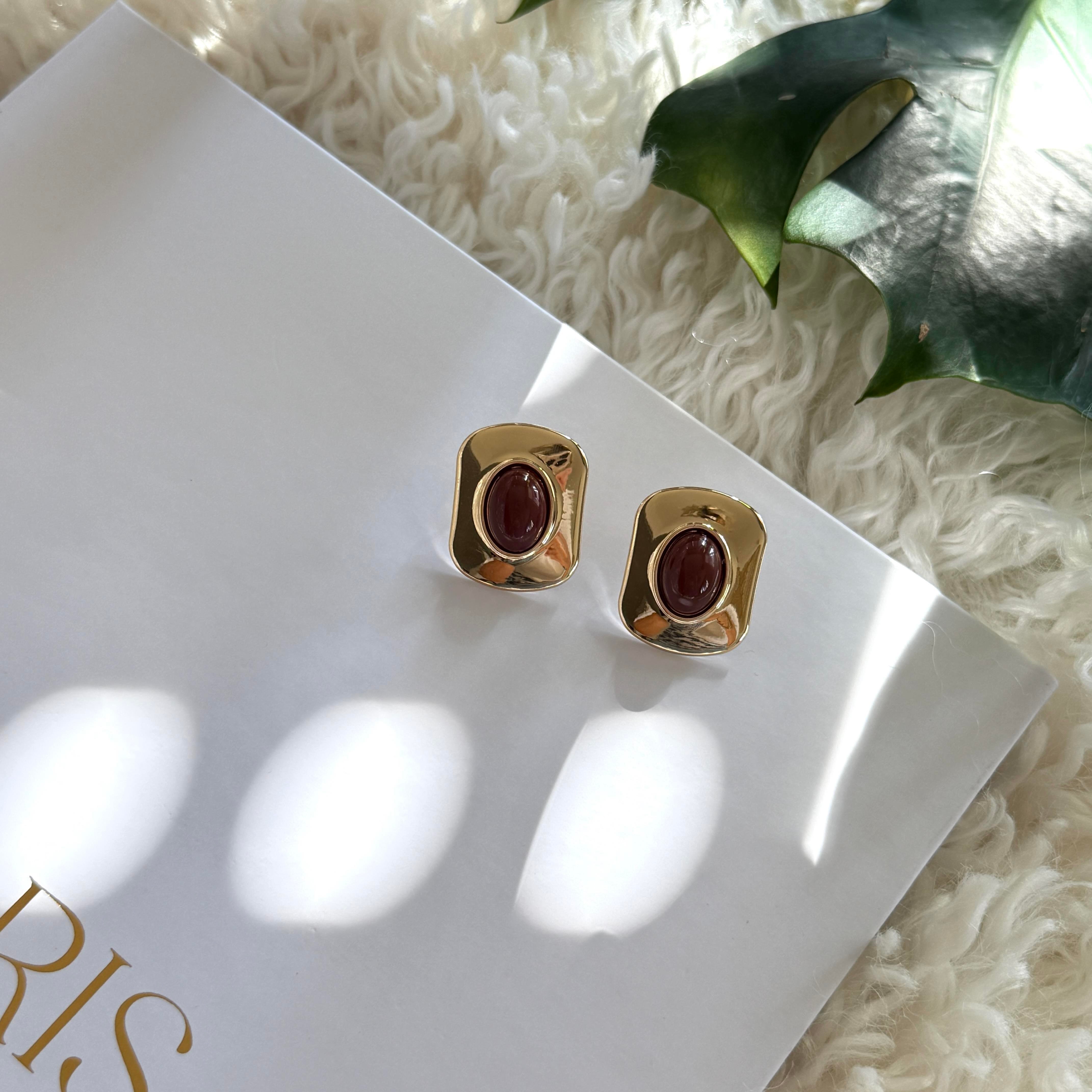 Kahverengi Mineli Dikdörtgen Küpe