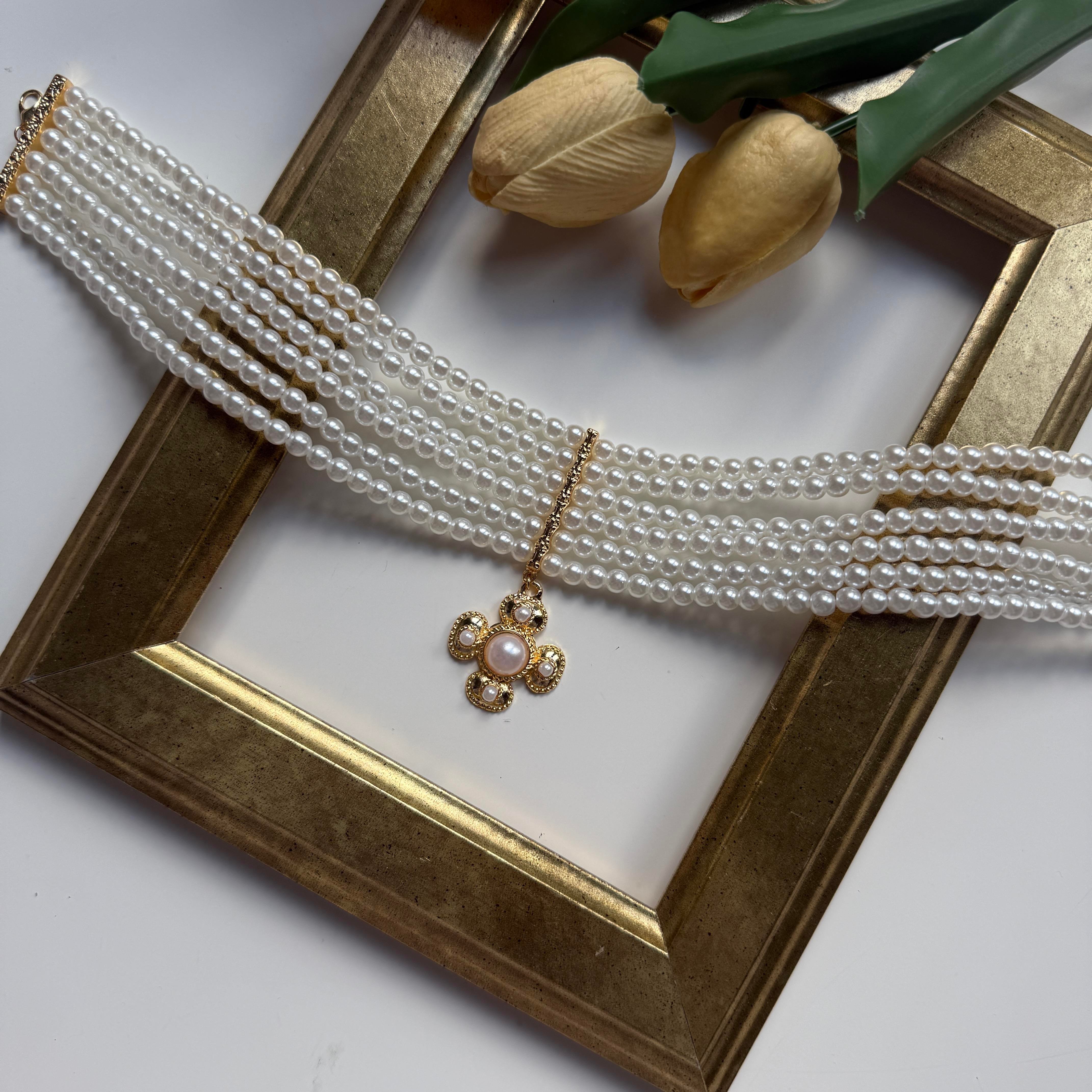 Kalın İncili Yonca Choker Kolye
