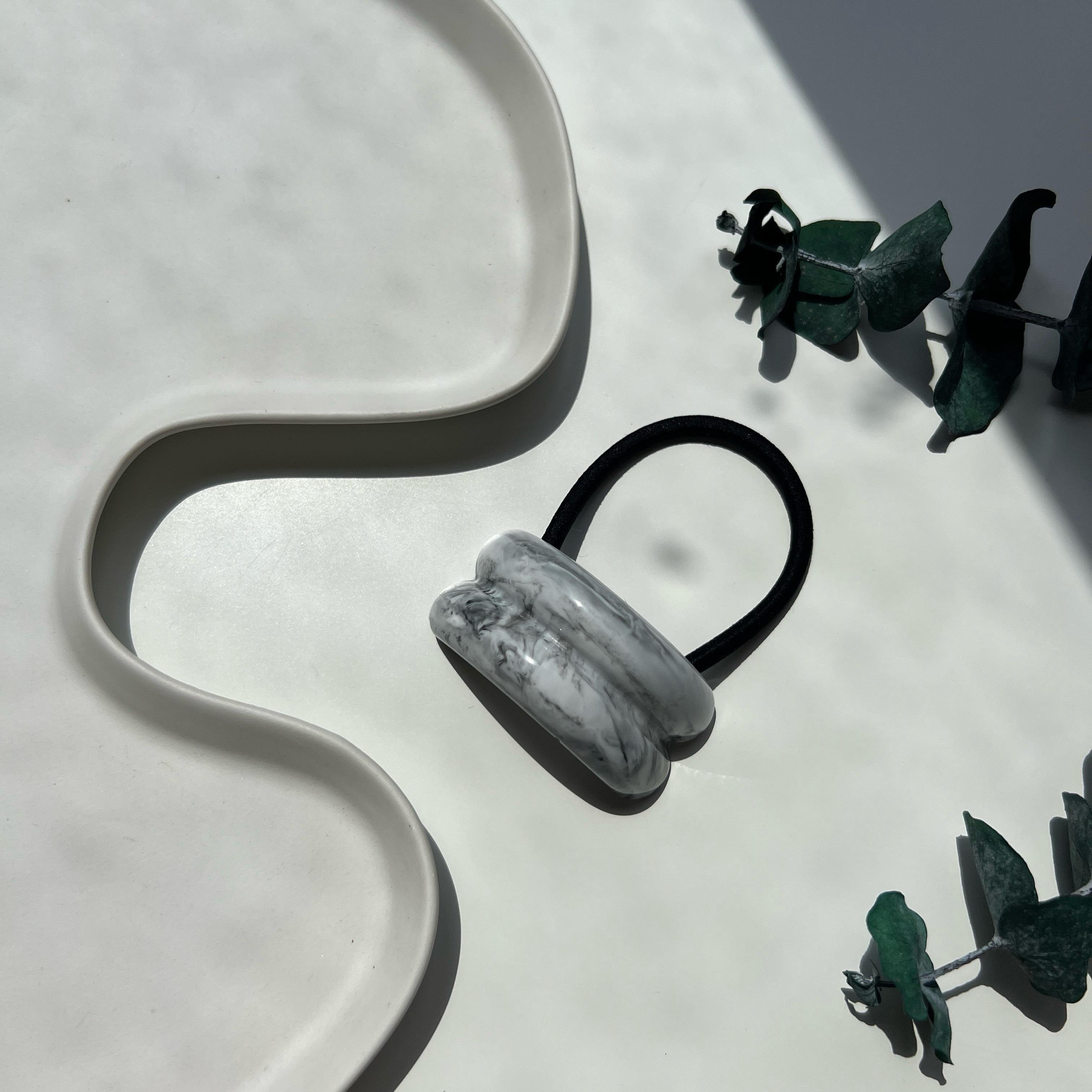 Kemik Çift Bombe Gri Lastik Toka