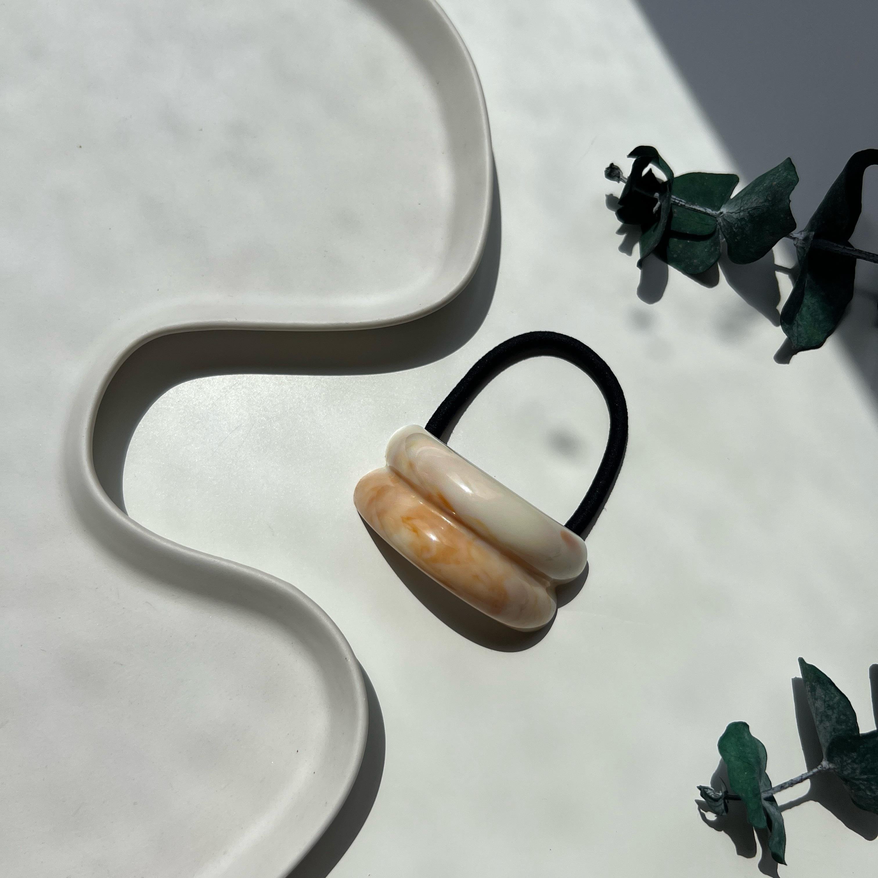 Kemik Çift Bombe Krem Lastik Toka