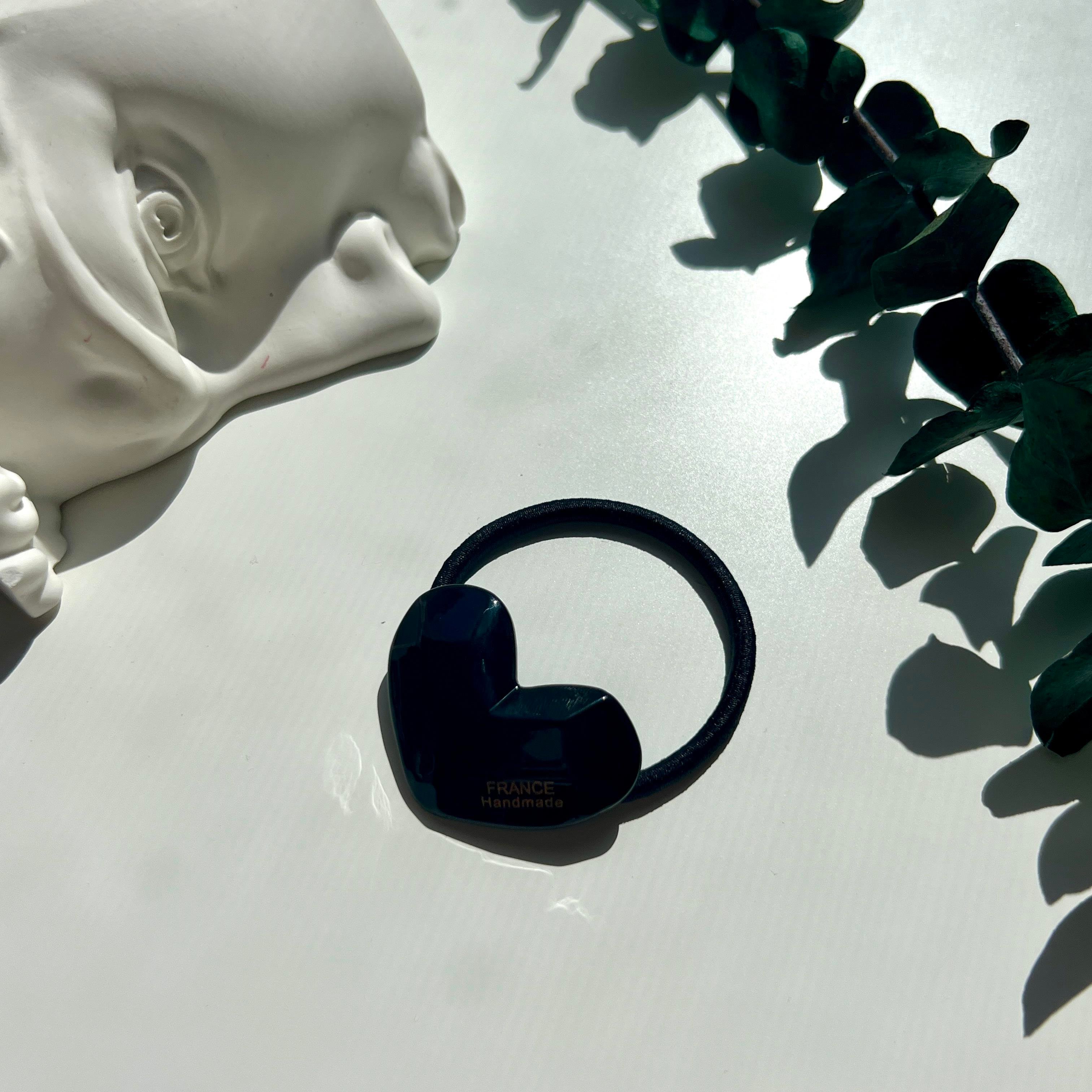 Kemik Siyah Kalp Lastik Toka