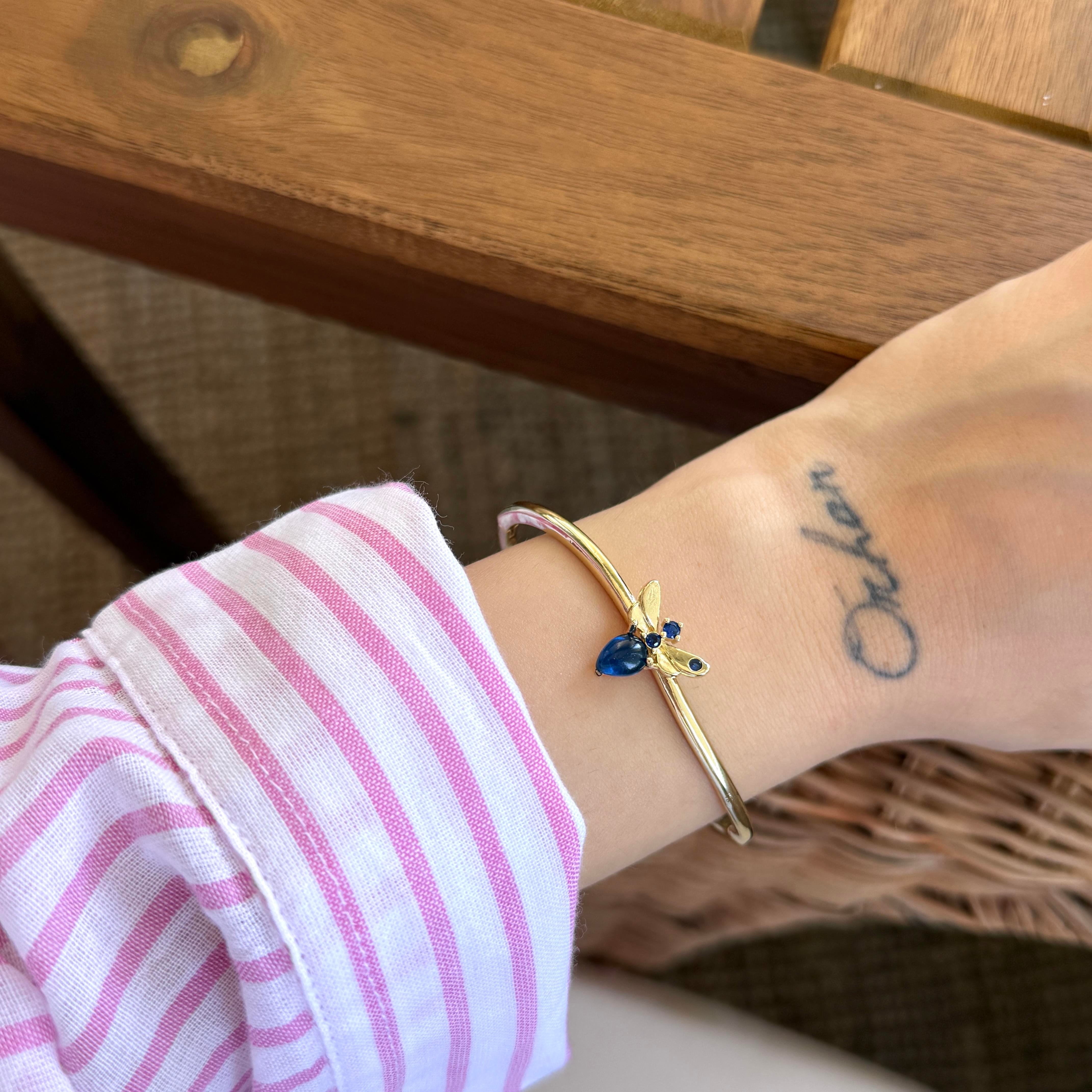 Lacivert Taşlı Arı Kelepçe