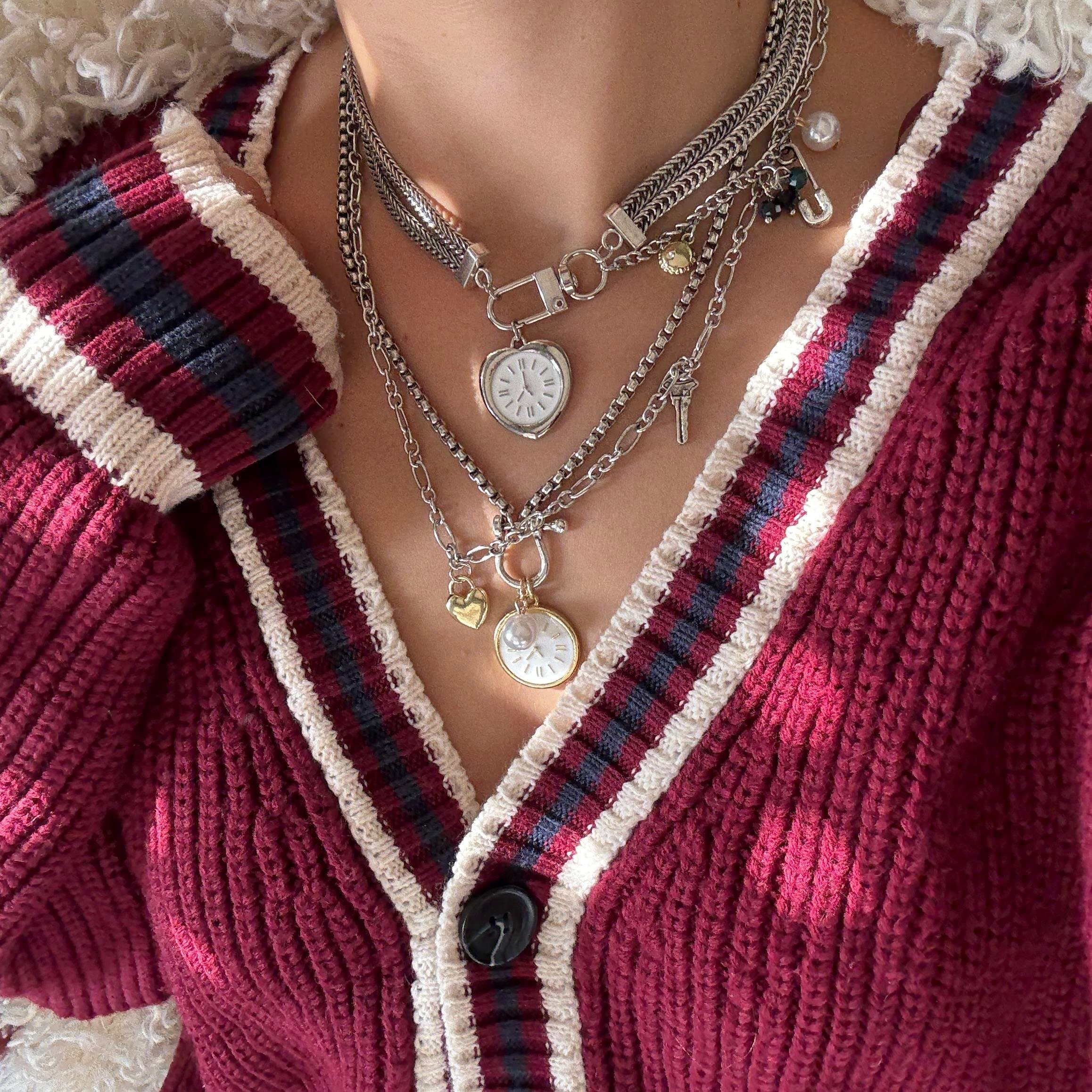 Marka 3lü Saat Kolye