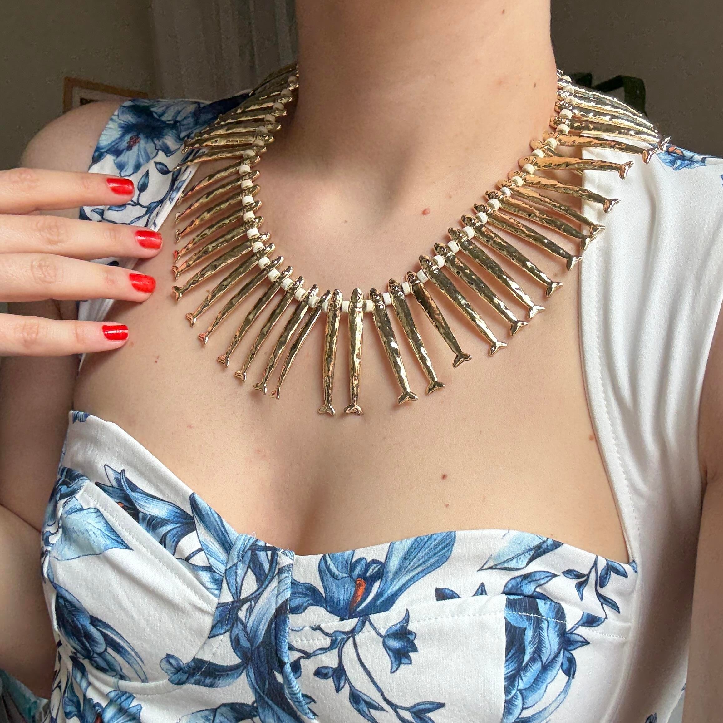 Marka Balıklı Tasma Kolye