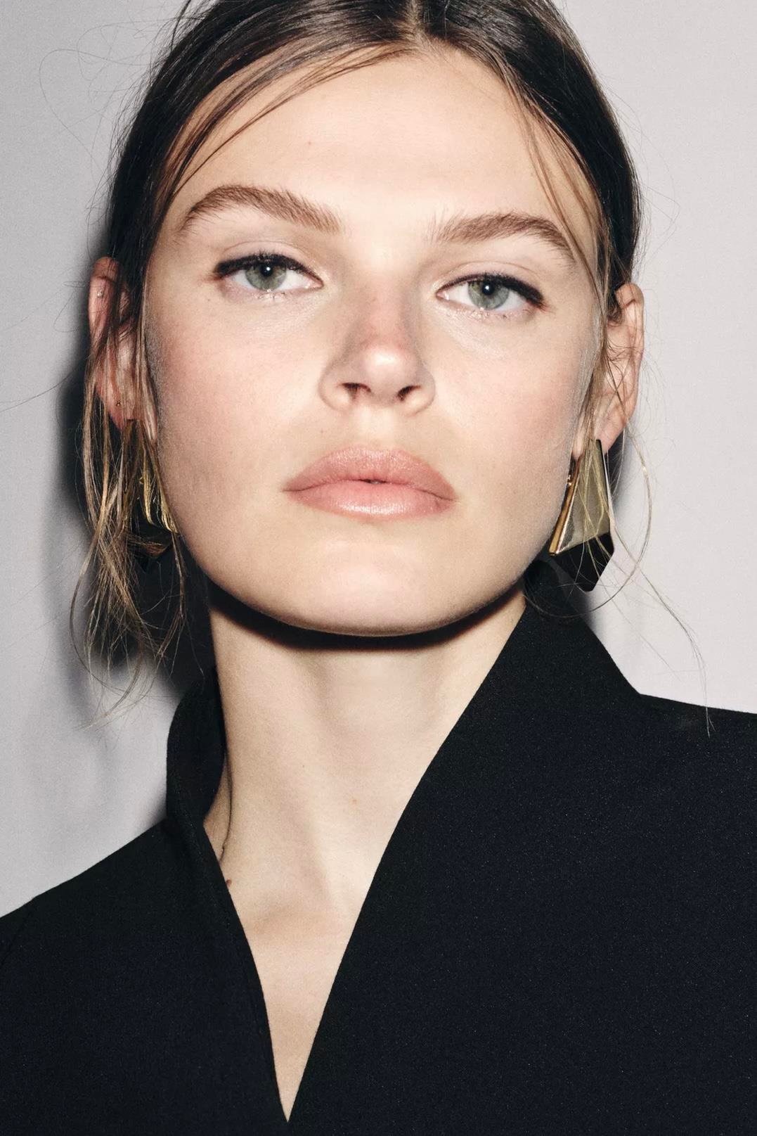 Marka Gold Asimetrik Küpe