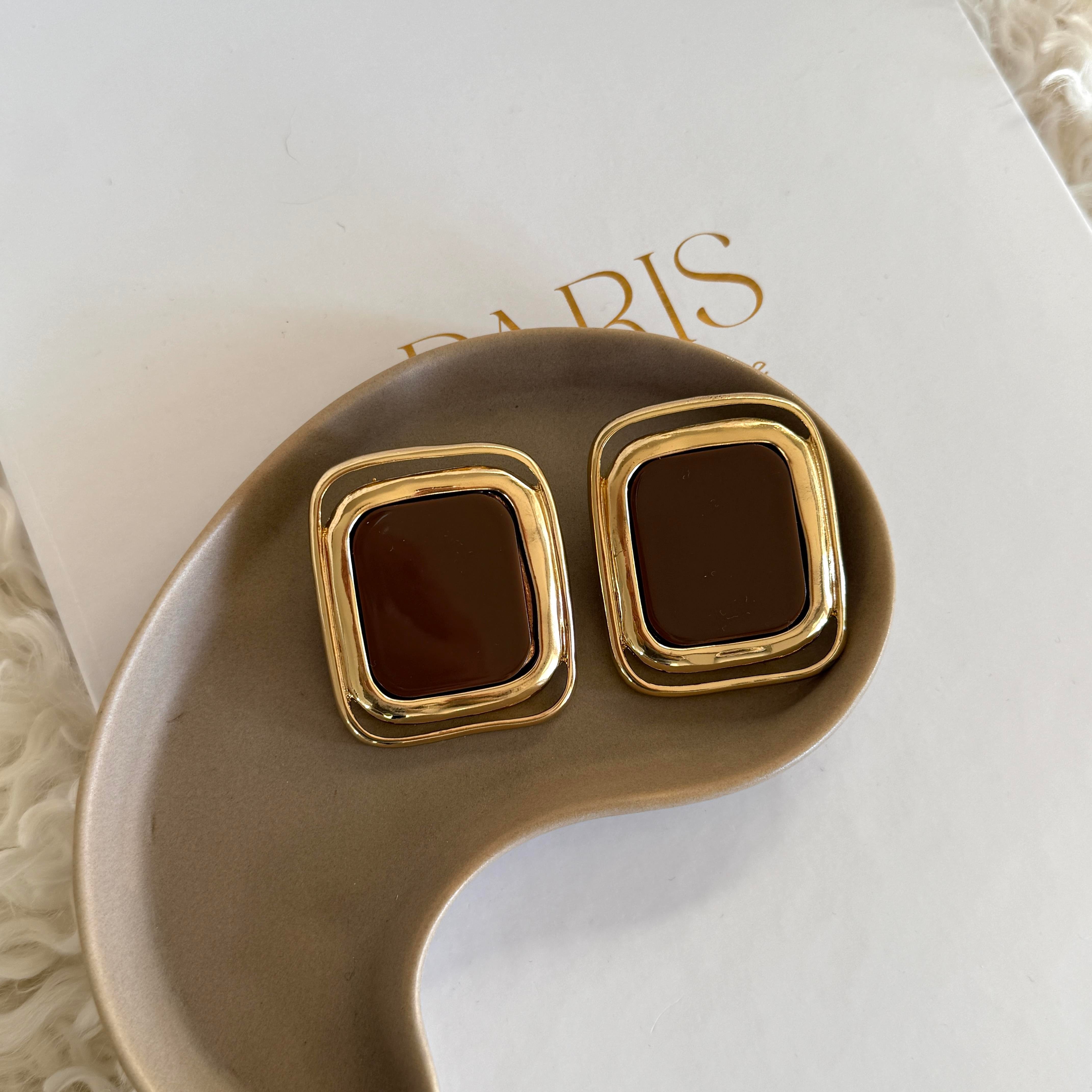 Marka Kahverengi Plaka Küpe