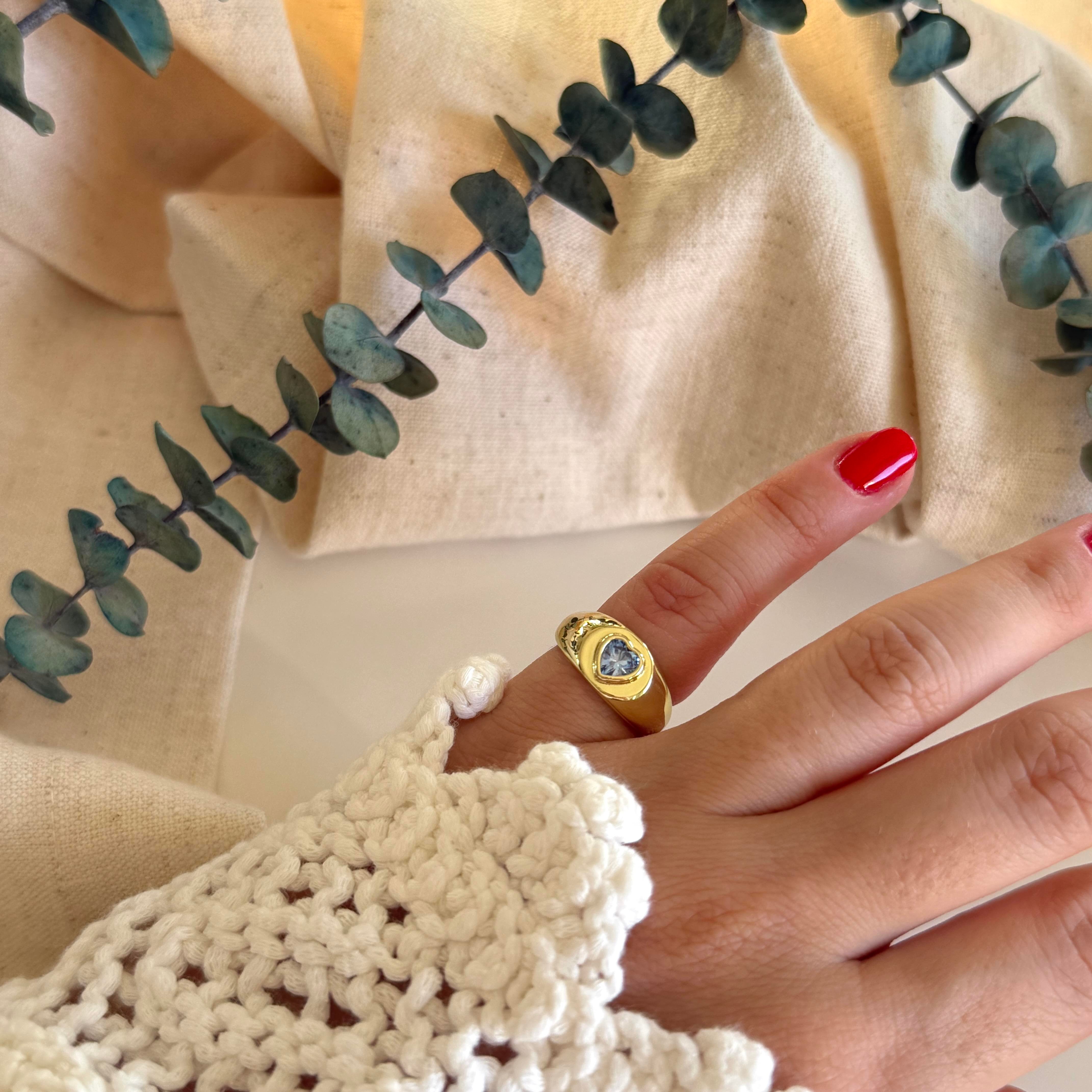 Mavi Kristal Kalp Serçe Yüzük