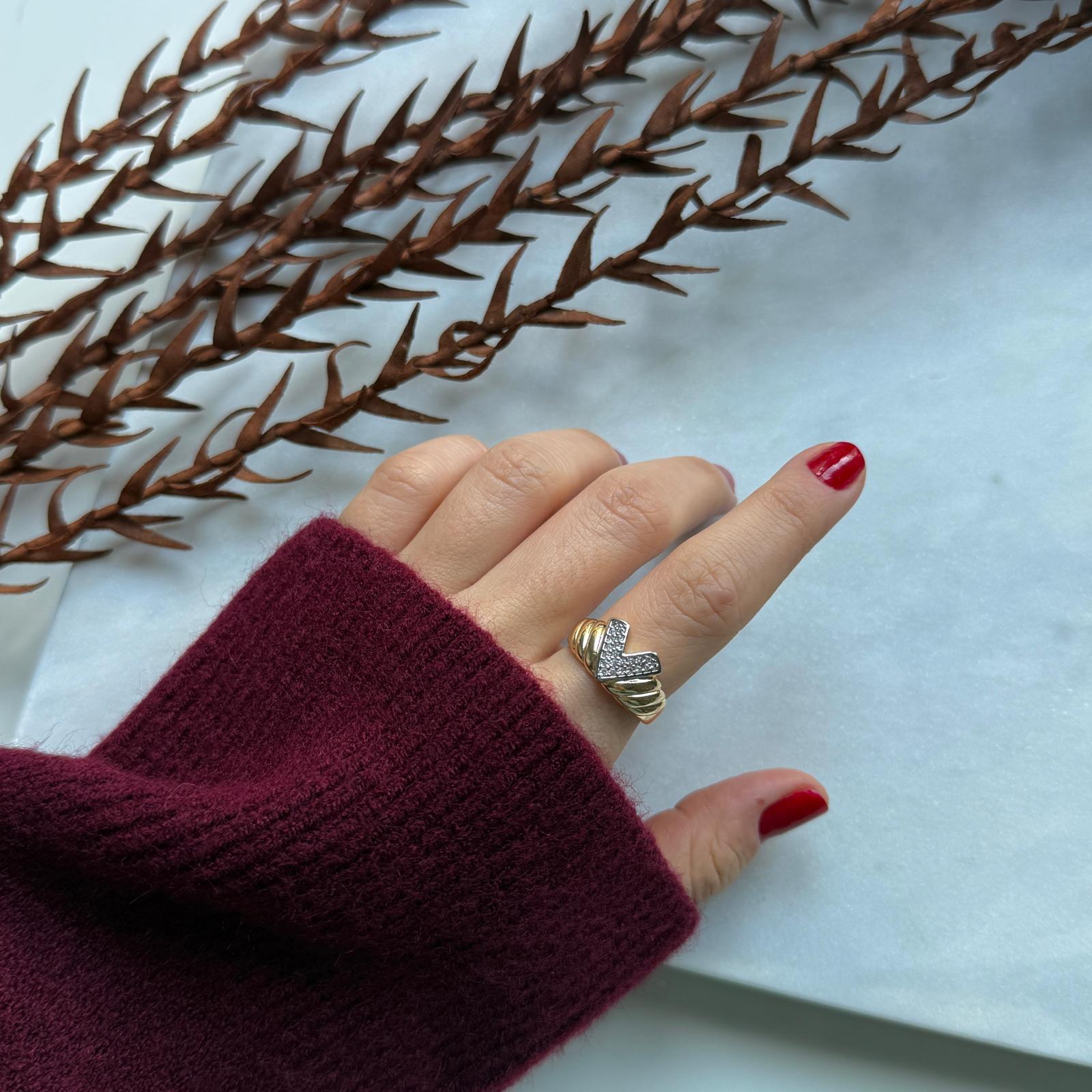 Mix Burgulu V Yüzük