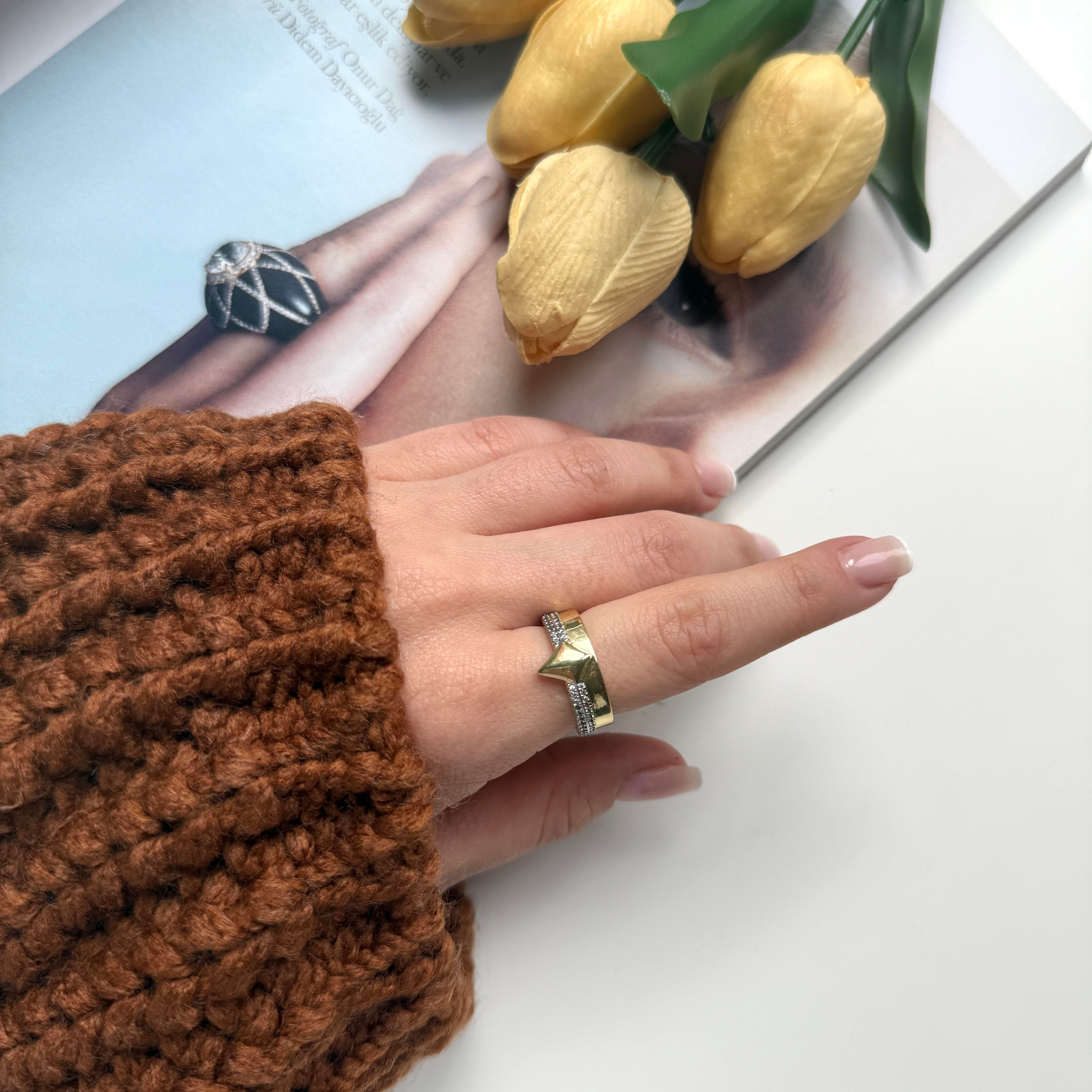 Mix Taşlı Yıldız Yüzük