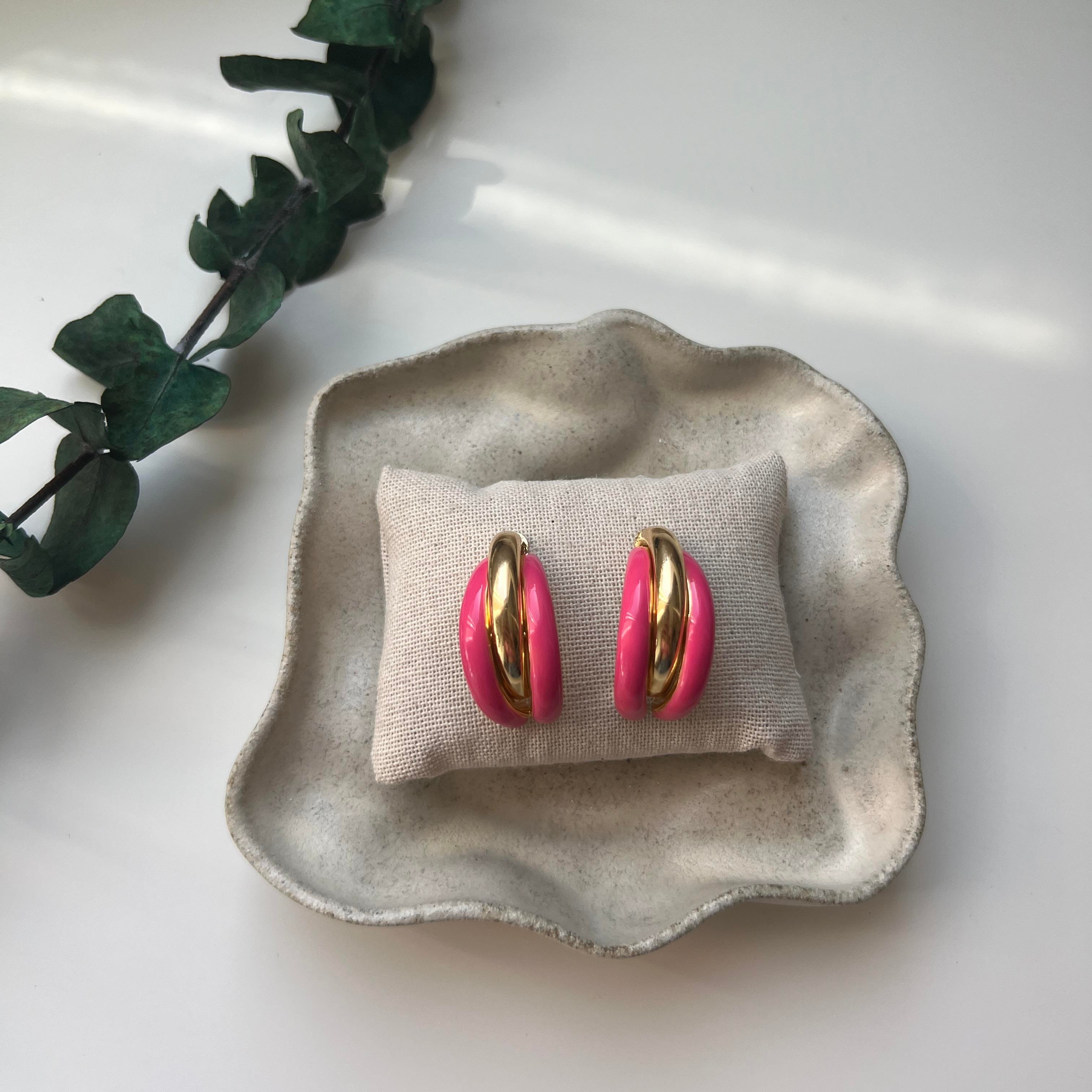 Neon Pembe Mineli Bombe Küpe