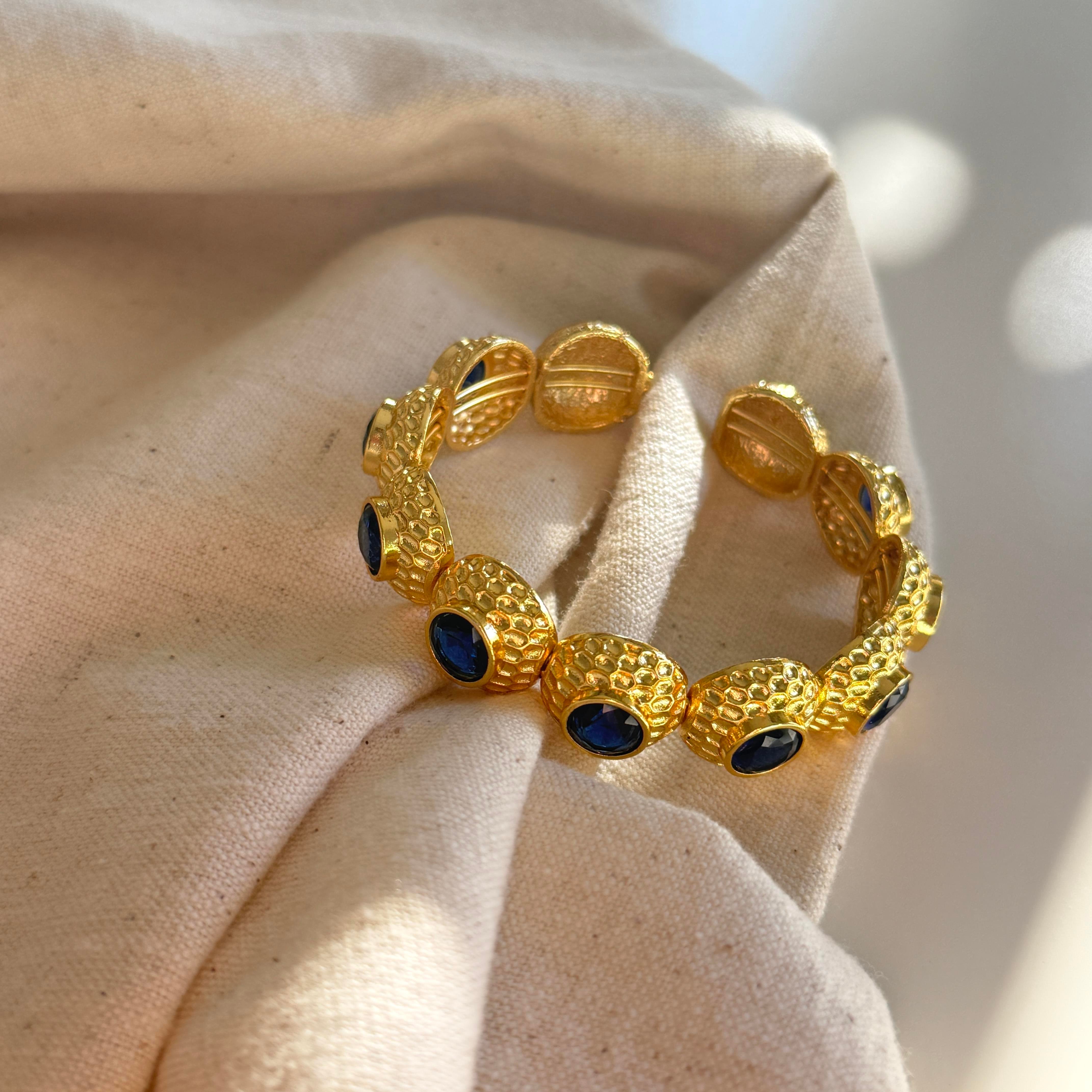 Özel Seri Yuvarlak Taşlı Lacivert Bileklik