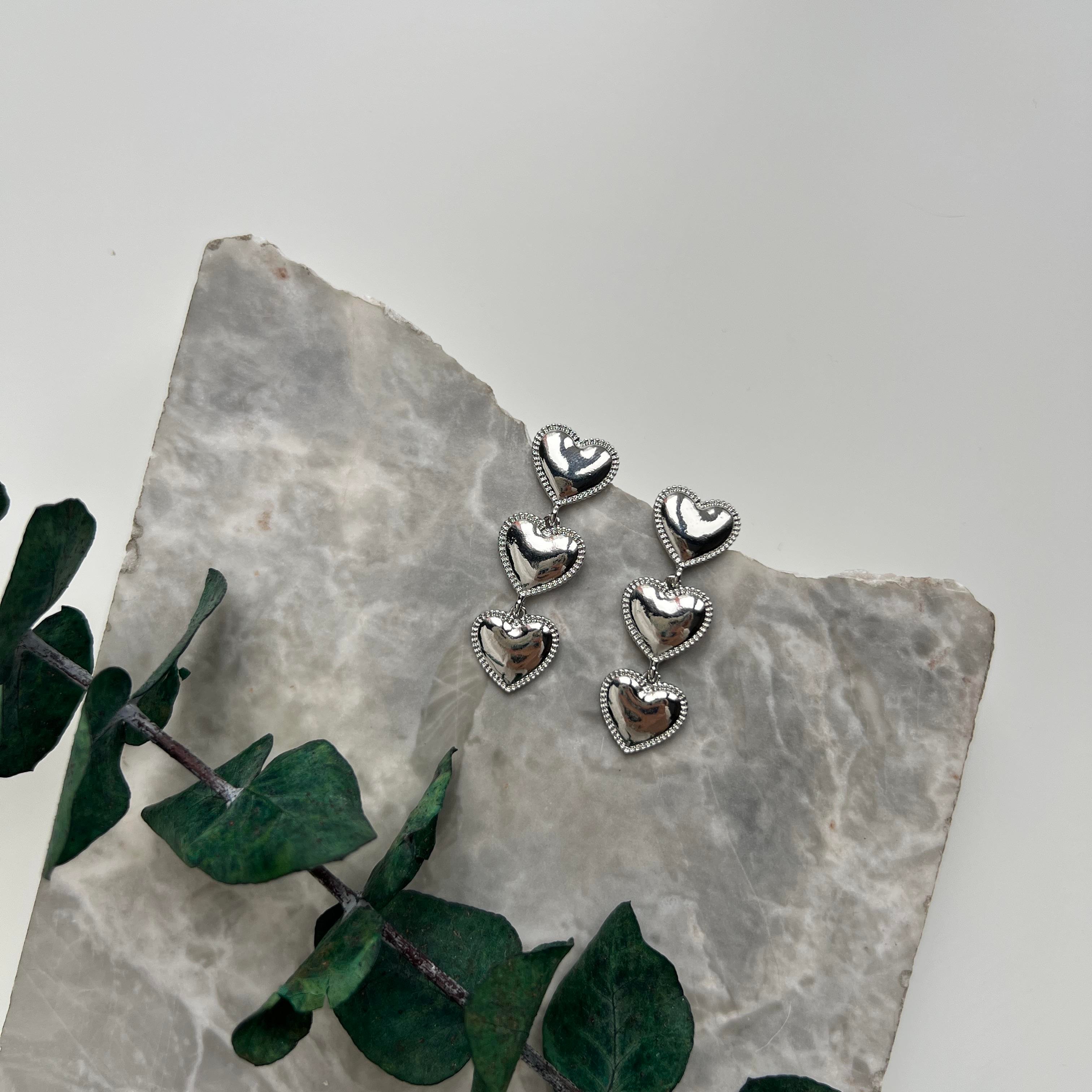 Silver 3'lü Kalp Küpe