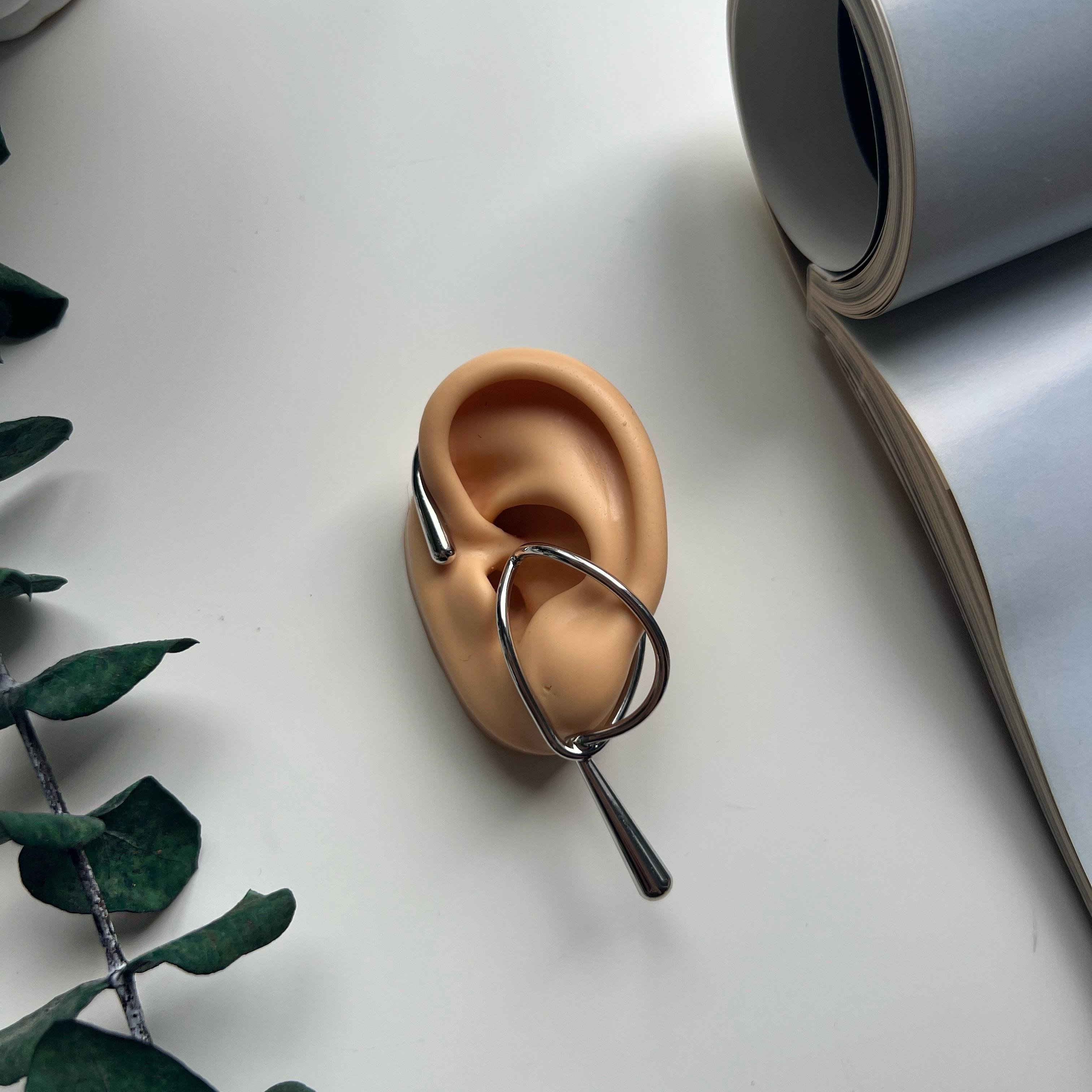 Silver Baisse Earcuff