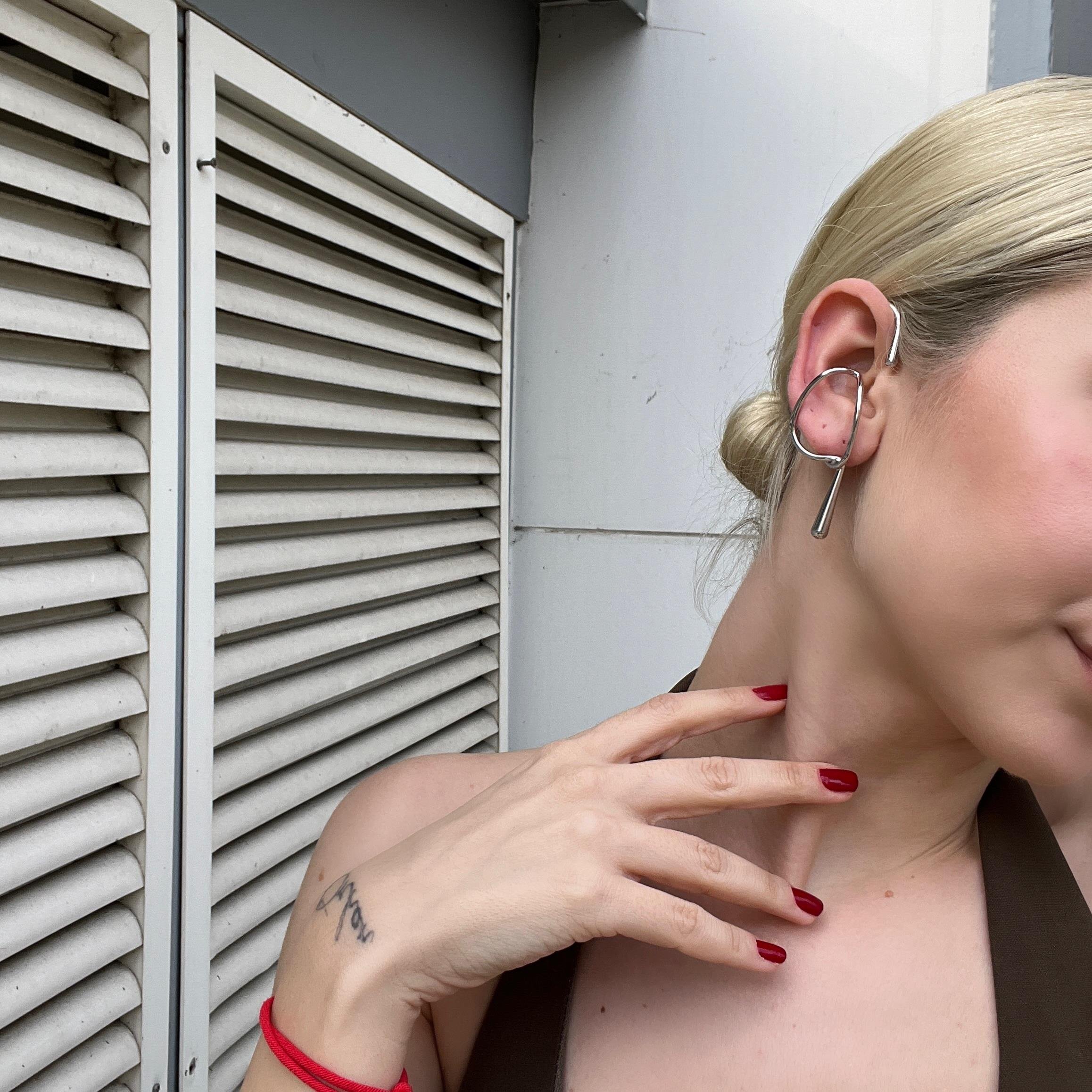 Silver Baisse Earcuff