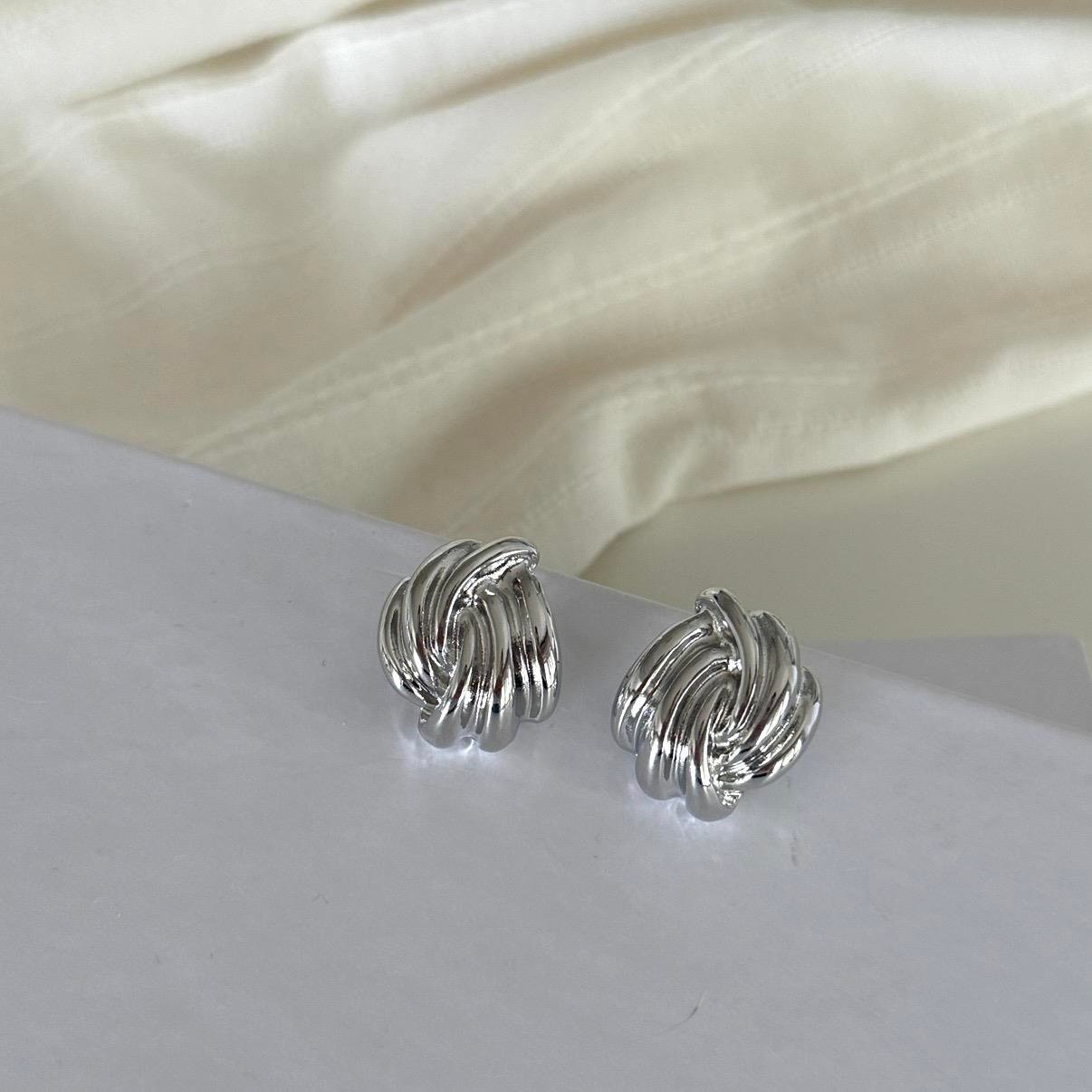 Silver Bellune Küpe