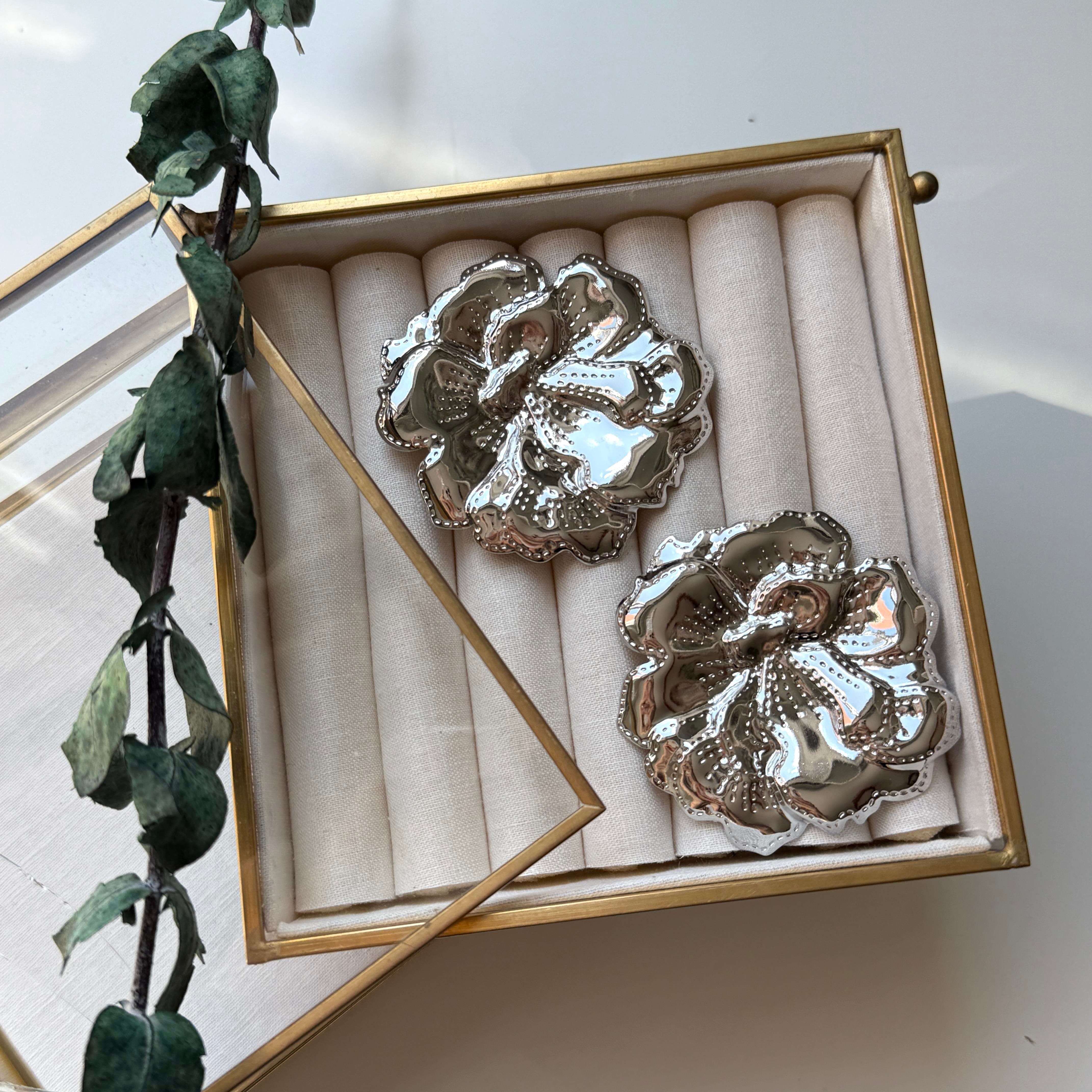 Silver Çiçek Küpe