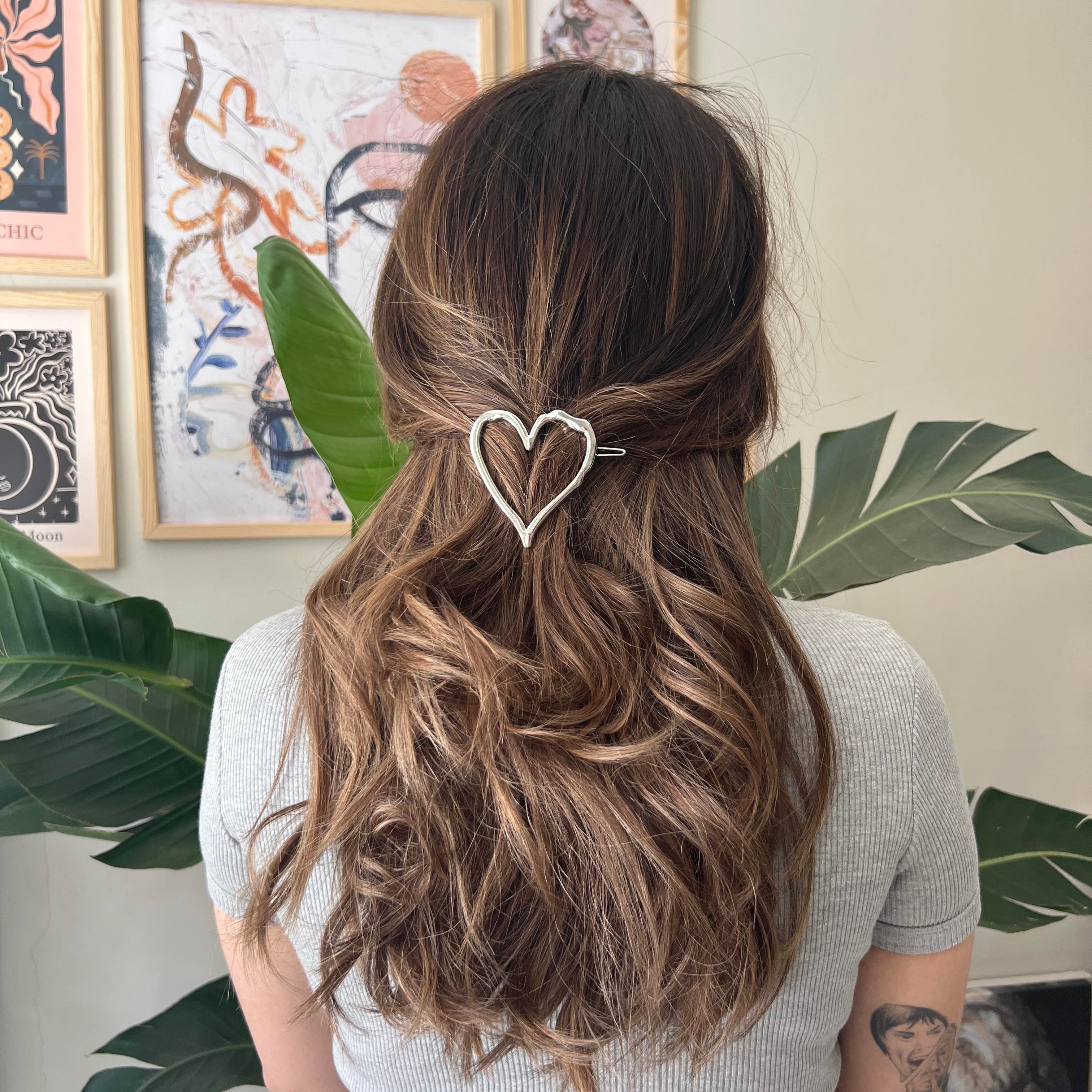 Silver Dalgalı Kalp Toka