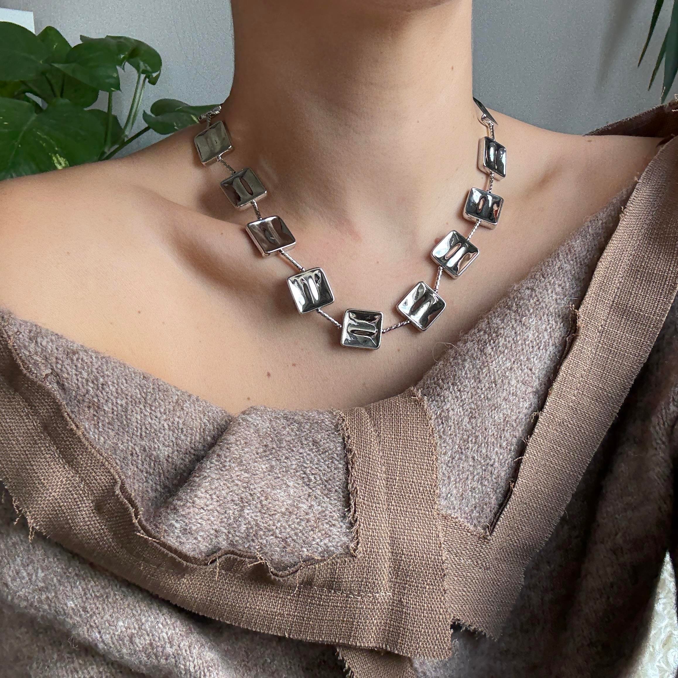 Silver Kare Plaka Kolye